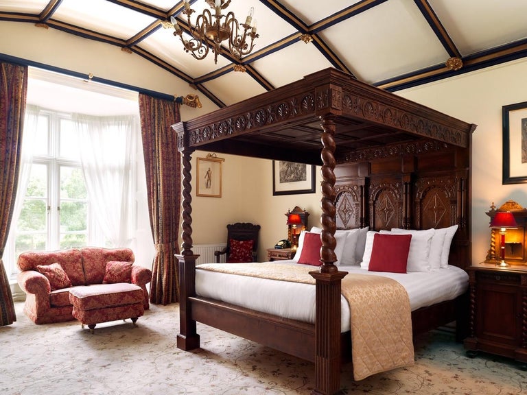 Vintage King Size Jacobean Four-Poster Bed with Canopy ...