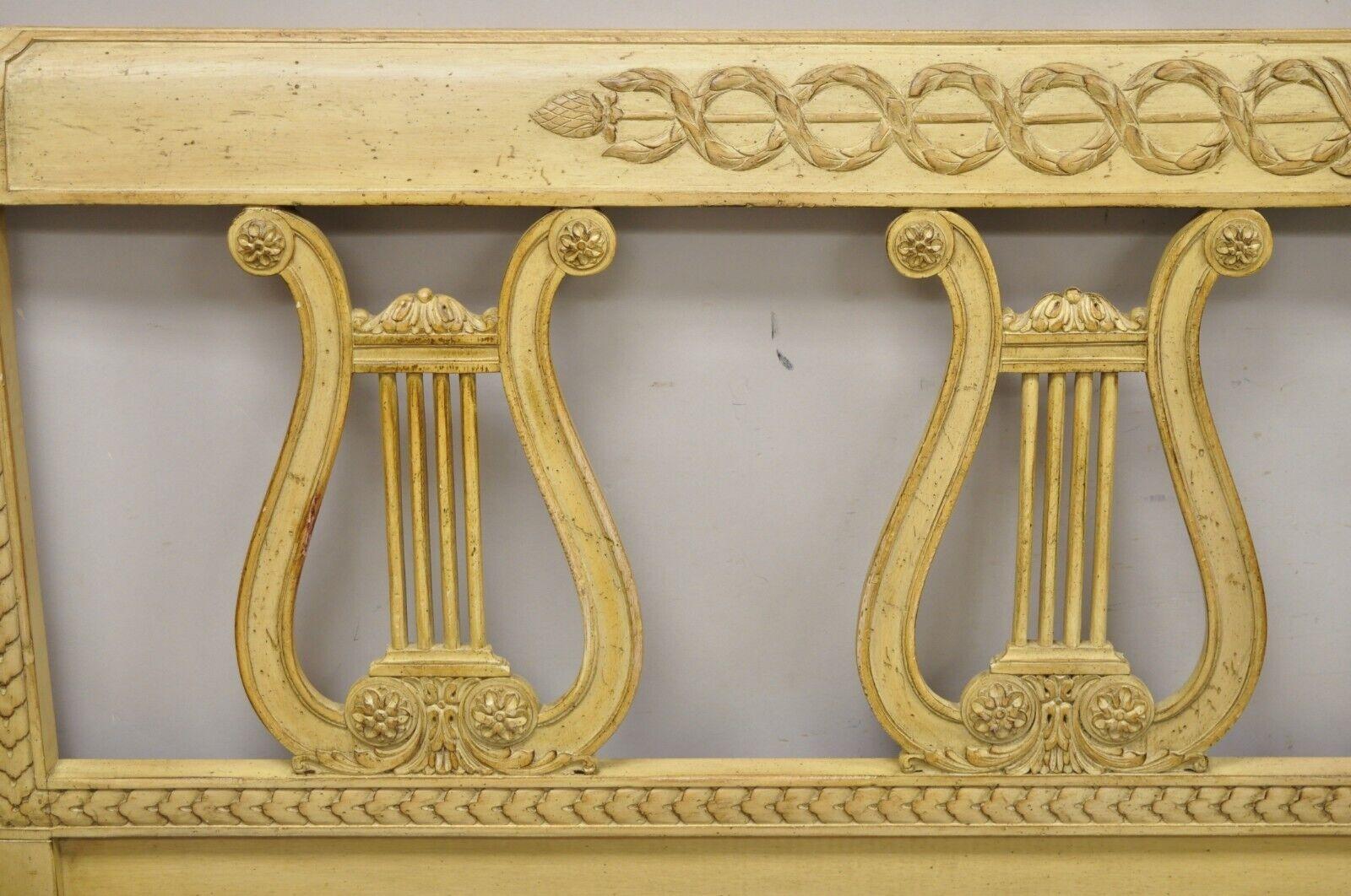 Vintage King Size Neoklassischen Stil geschnitzt Lyra Harfe Holzbett Kopfteil im Angebot 1