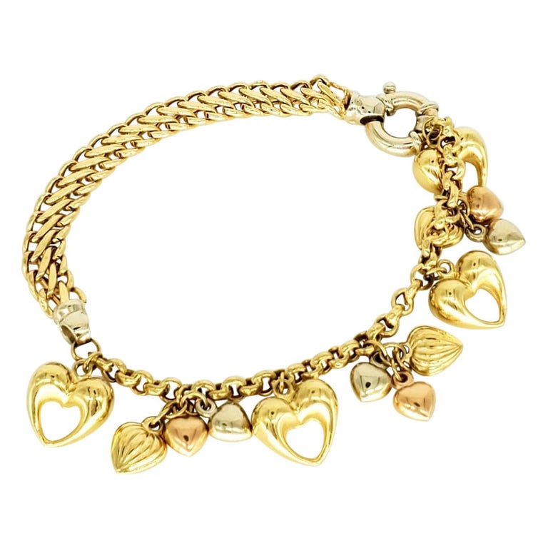Vintage Kingdom of Hearts 18 Karat Gold Charm Bracelet For Sale at