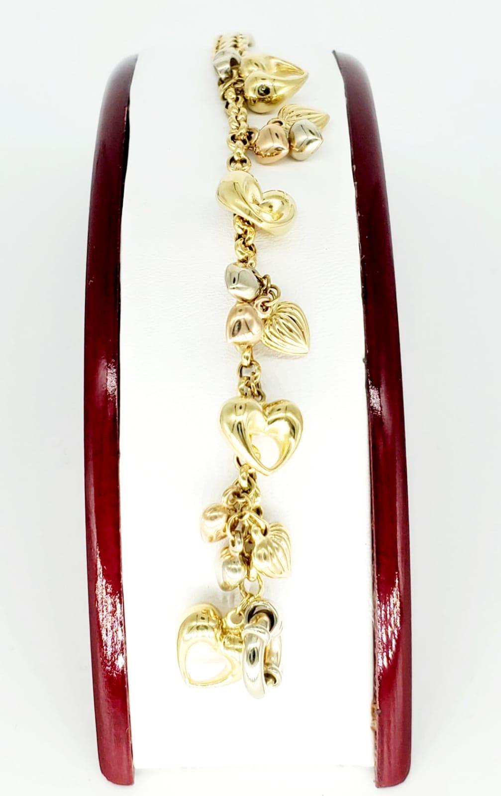 Vintage Kingdom of Hearts Charm-Armband aus 18 Karat Gold im Zustand „Hervorragend“ im Angebot in Miami, FL