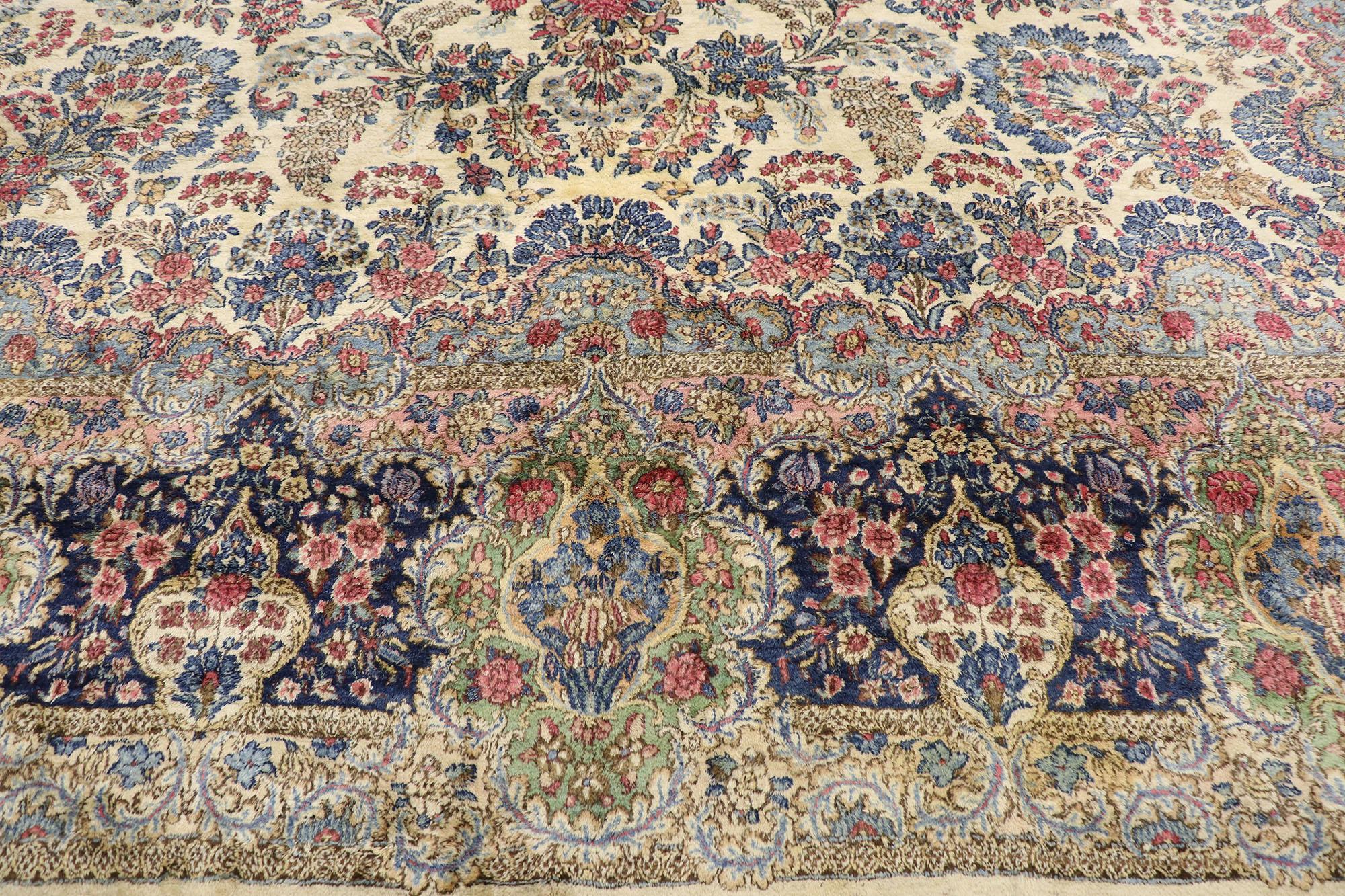 Vintage Kirman Palace Size Rug with Luxe Baroque Style, Vintage Persian Kerman In Good Condition For Sale In Dallas, TX
