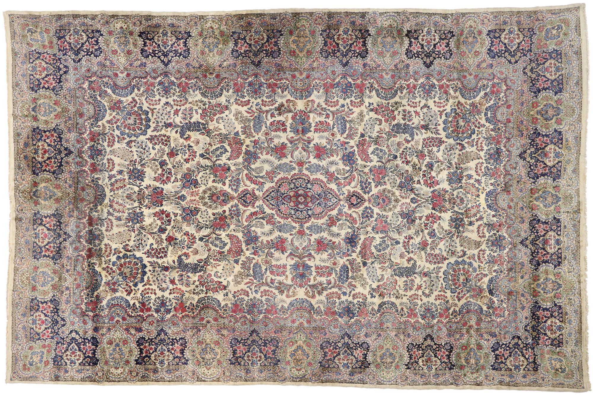 Tappeto vintage Kirman Palace con stile barocco di lusso, Kerman persiano vintage in vendita 1