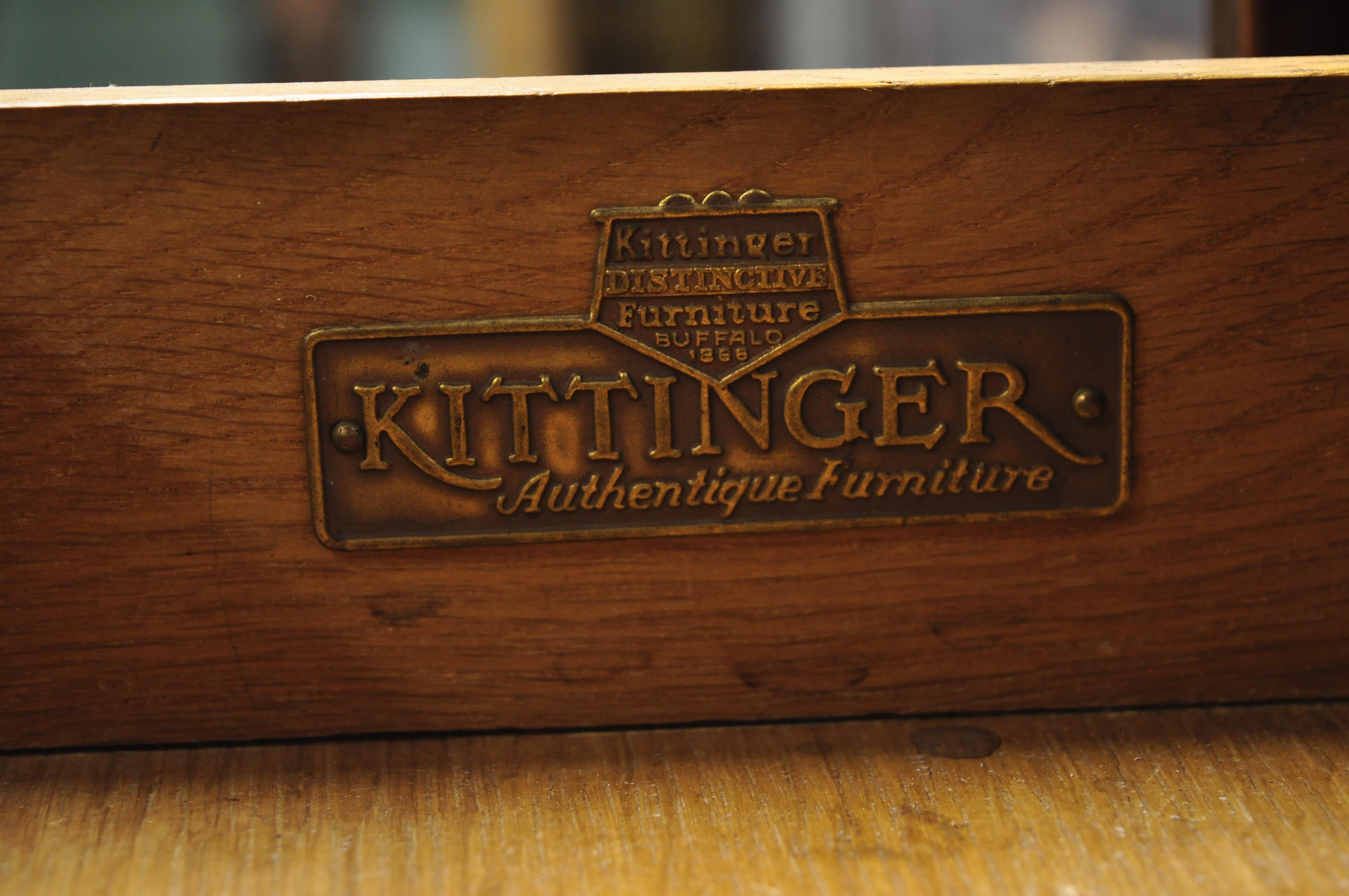 Vintage Kittinger Buffalo Mahogany Chippendale Drop Leaf Side Lamp End Table In Good Condition In Philadelphia, PA