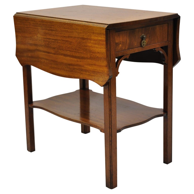 Vintage Kittinger Buffalo Mahogany Chippendale Drop Leaf Side Lamp End