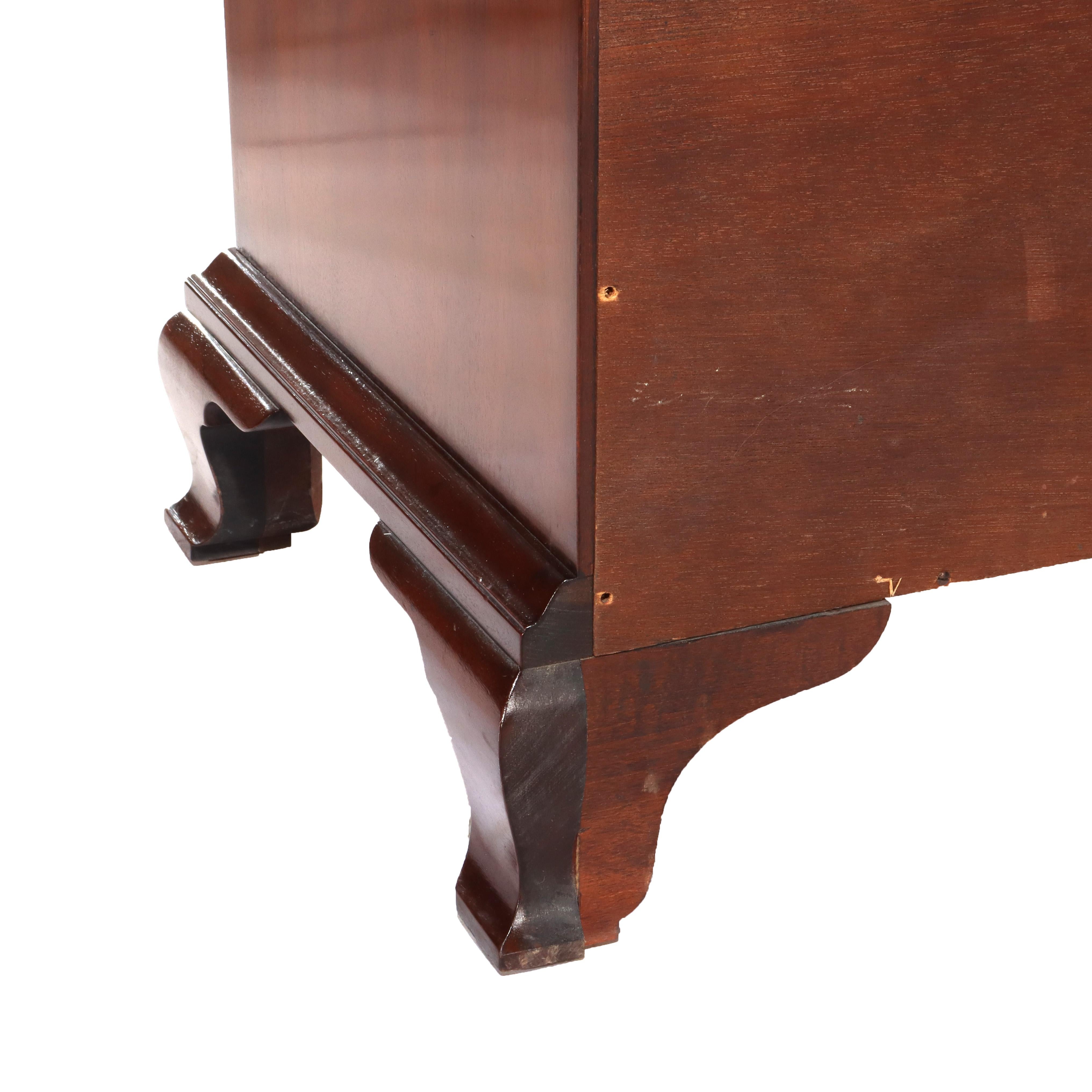 Vintage Kittinger Presidential Collection Mahogany Four Drawer Chest C1950 en venta 8
