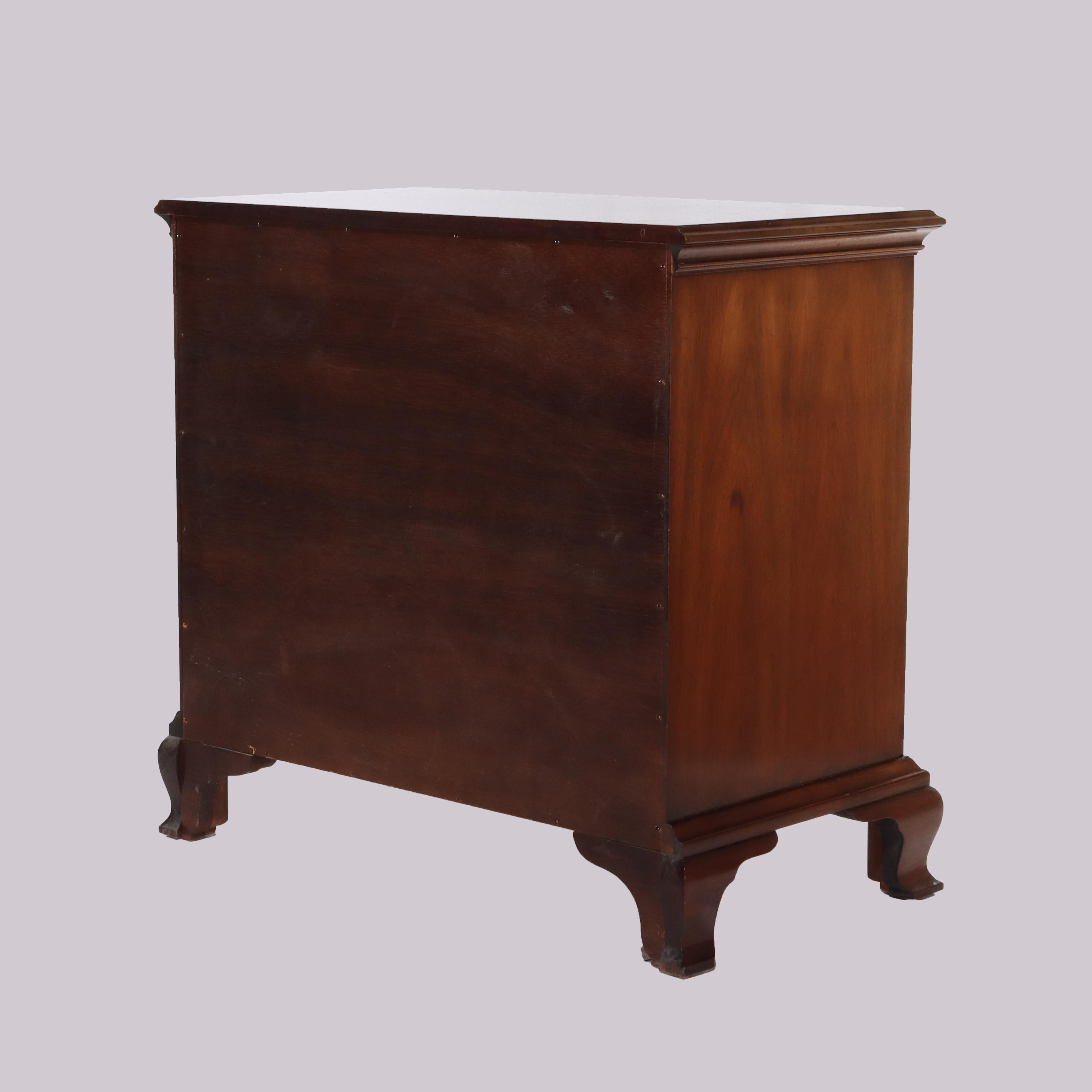 Vintage Kittinger Presidential Collection Mahogany Four Drawer Chest C1950 en venta 9