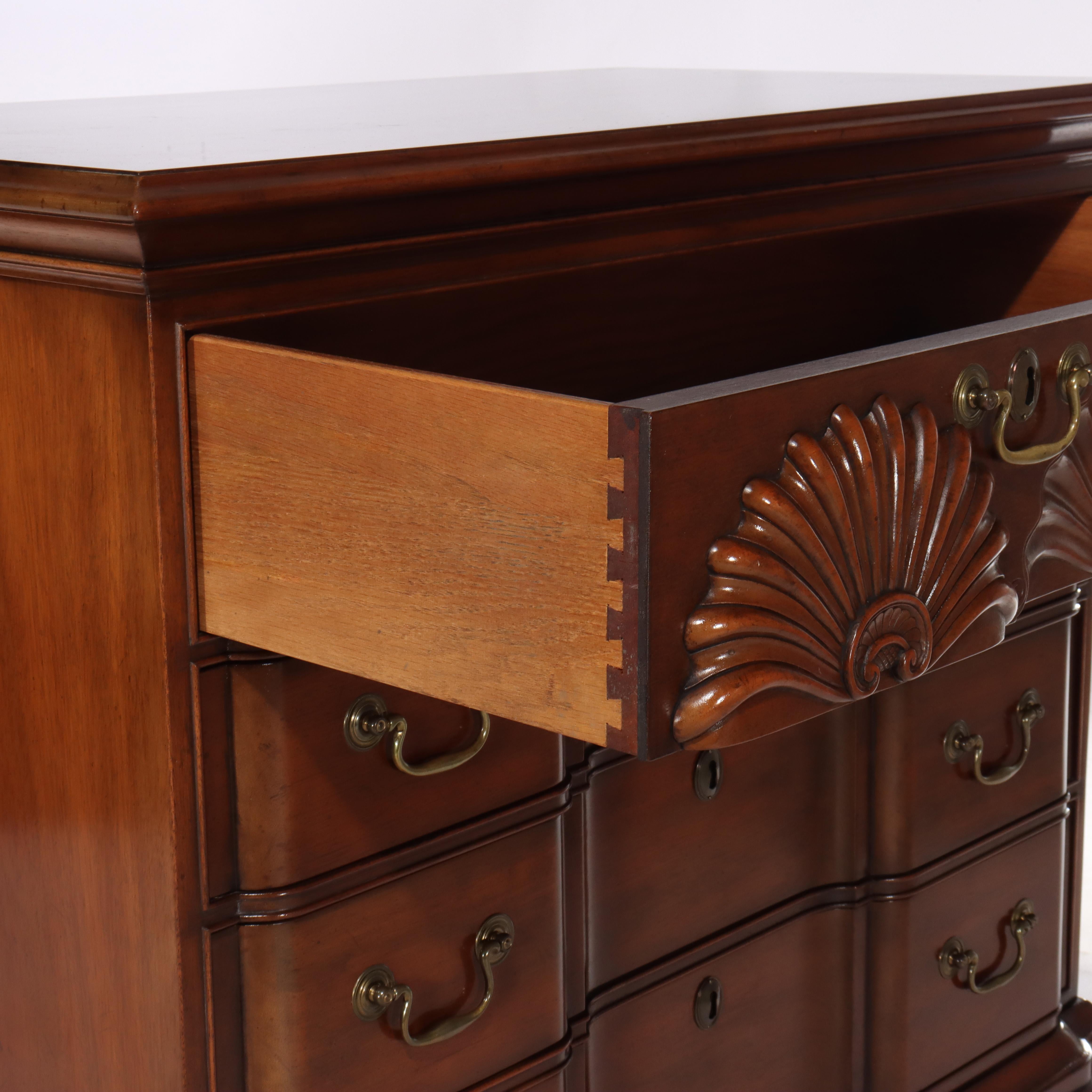 Vintage Kittinger Presidential Collection Mahogany Four Drawer Chest C1950 en venta 10