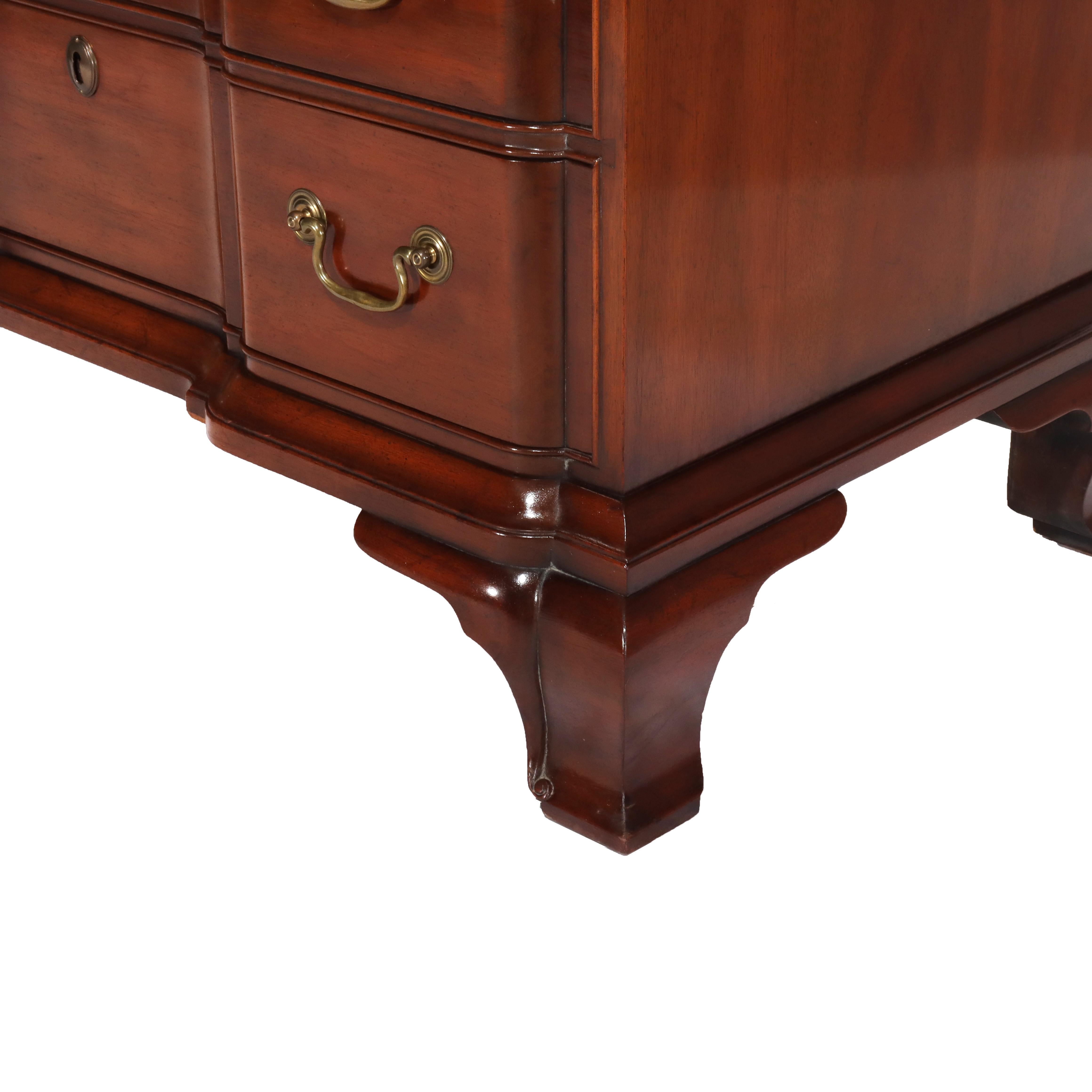Vintage Kittinger Presidential Collection Mahogany Four Drawer Chest C1950 Chippendale en venta