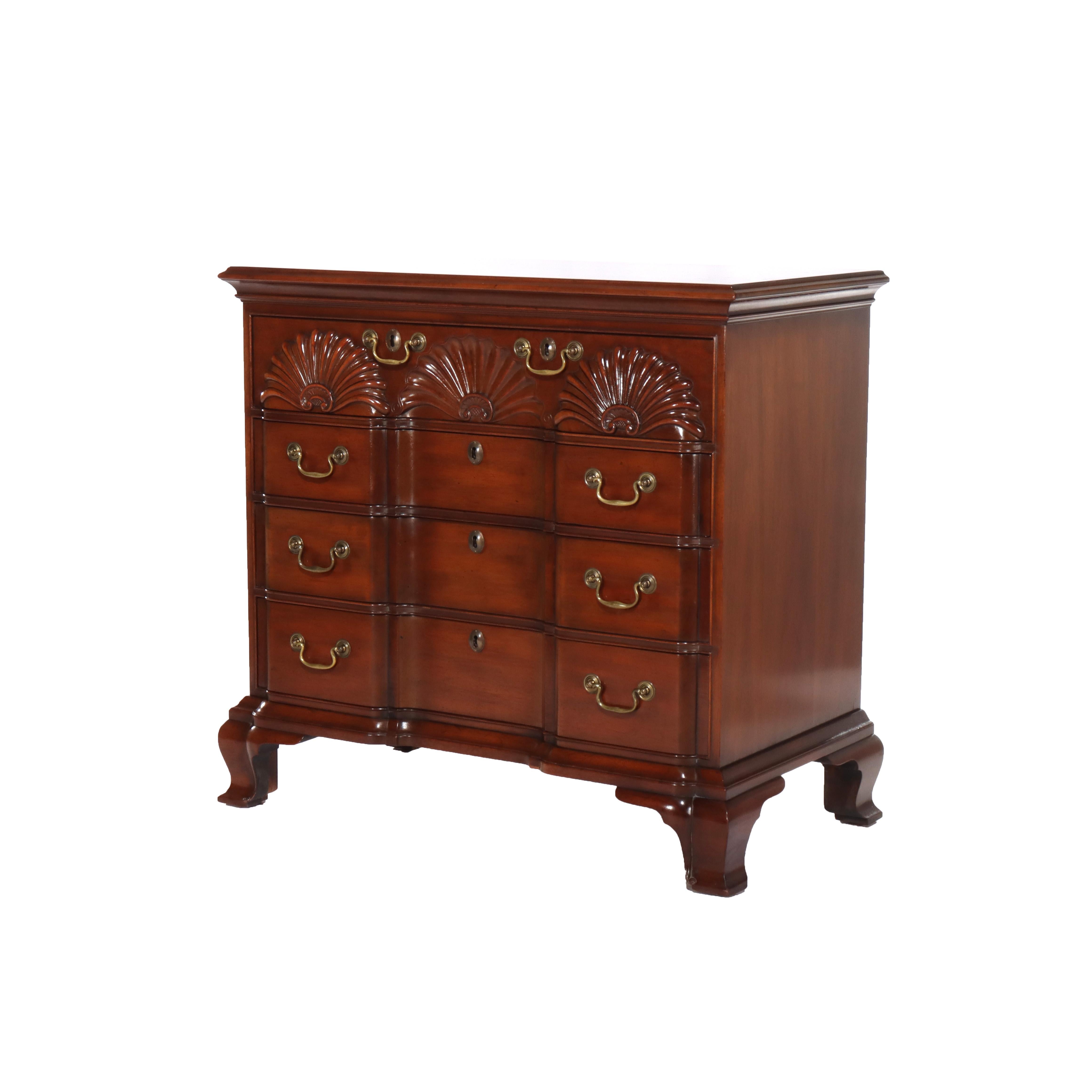 Vintage Kittinger Presidential Collection Mahogany Four Drawer Chest C1950 en venta 1
