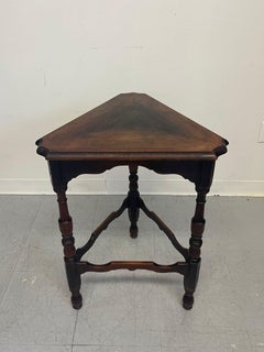 Vintage Kittinger Triangular Accent Table.