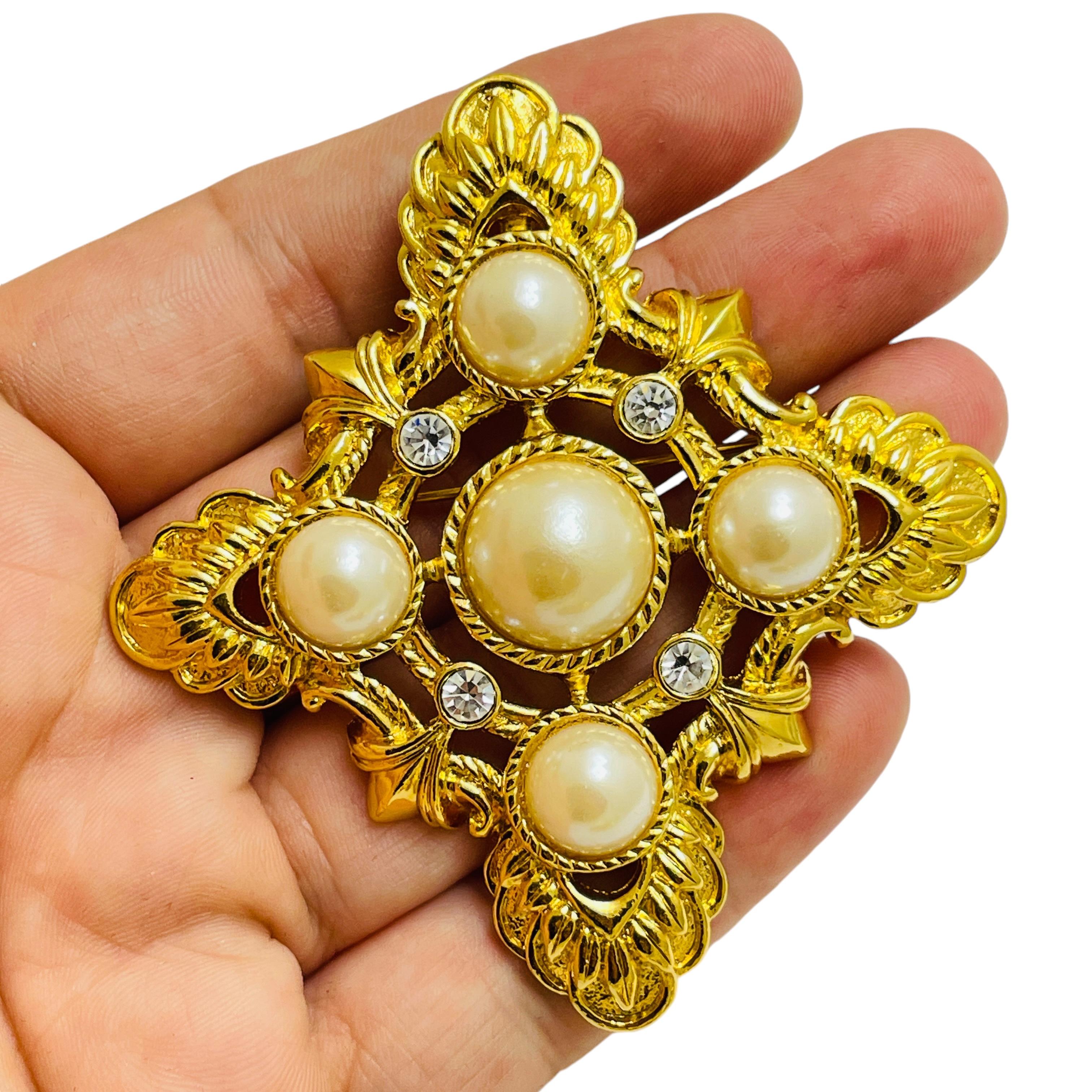 Women's Vintage KJL AVON signed gold pearls rhinestones maltese cross designer brooch