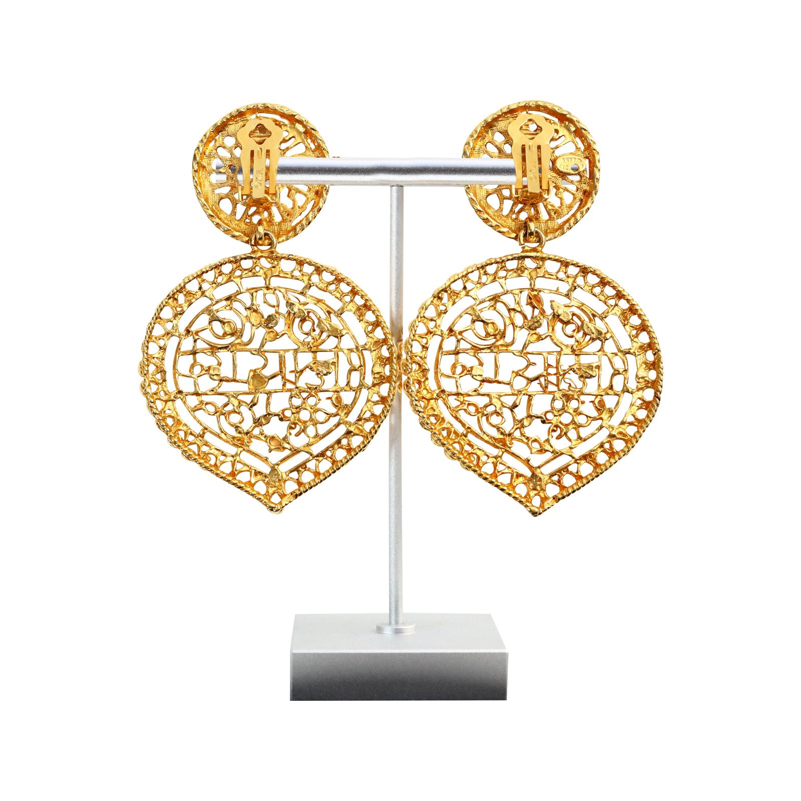 Pendientes colgantes vintage KJL en tono dorado Circa años 90 en venta 3