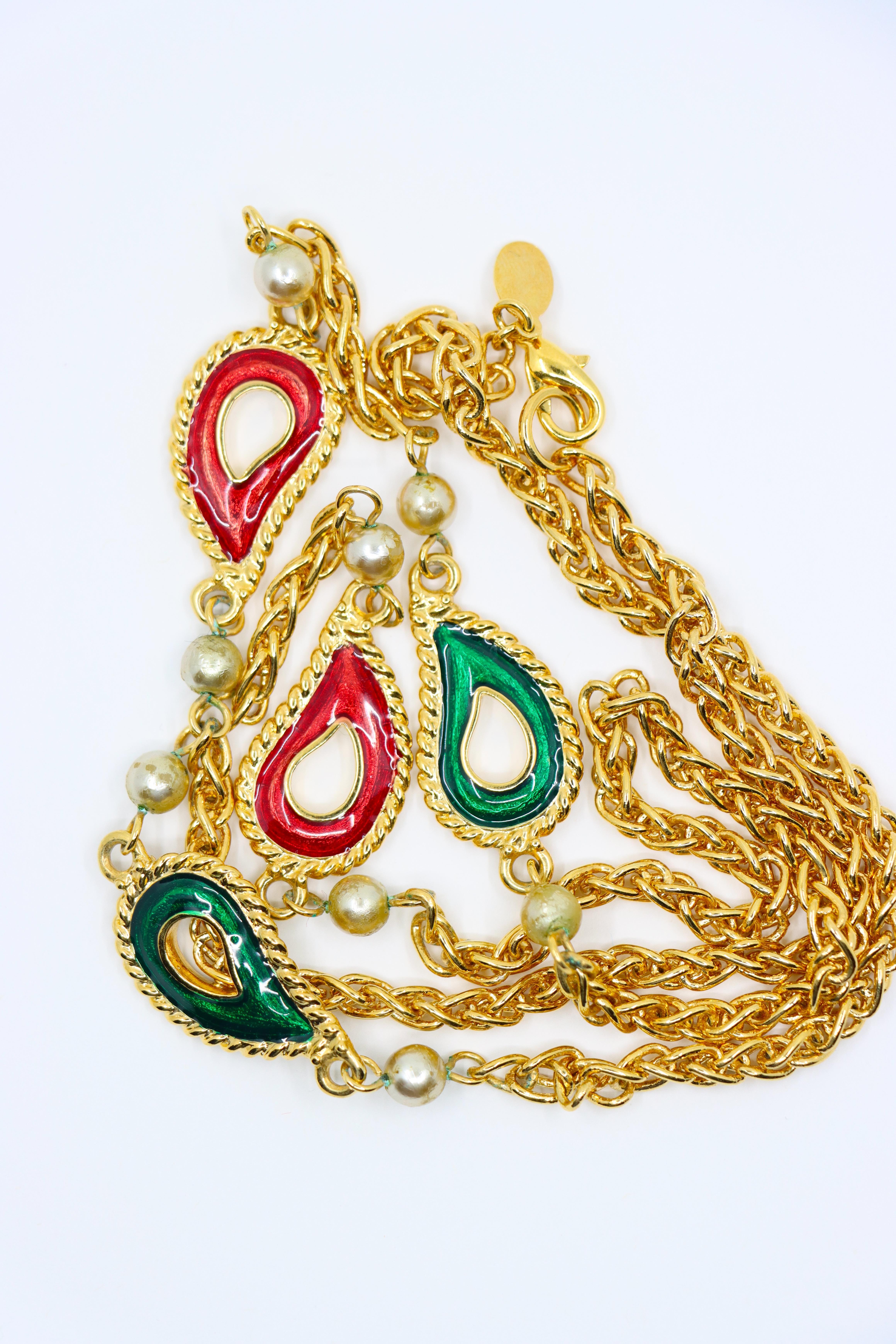 Vintage KJL  Gold Tone Enamel Faux Pearl Chain Necklace For Sale 8