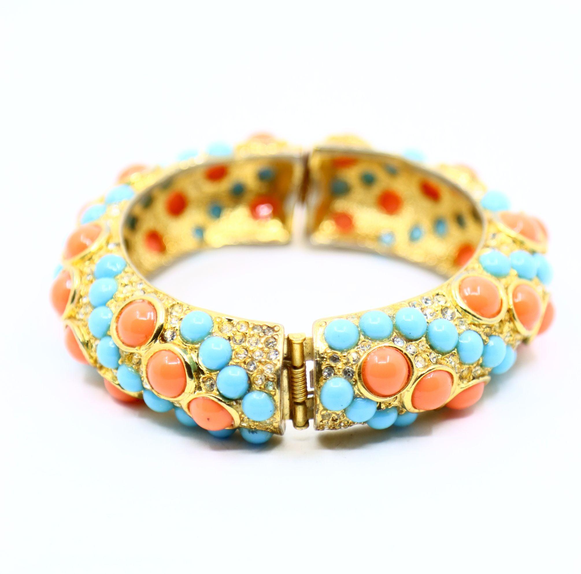 Set di orecchini e bracciali KJL d'oro con strass di finto turchese in vendita 3