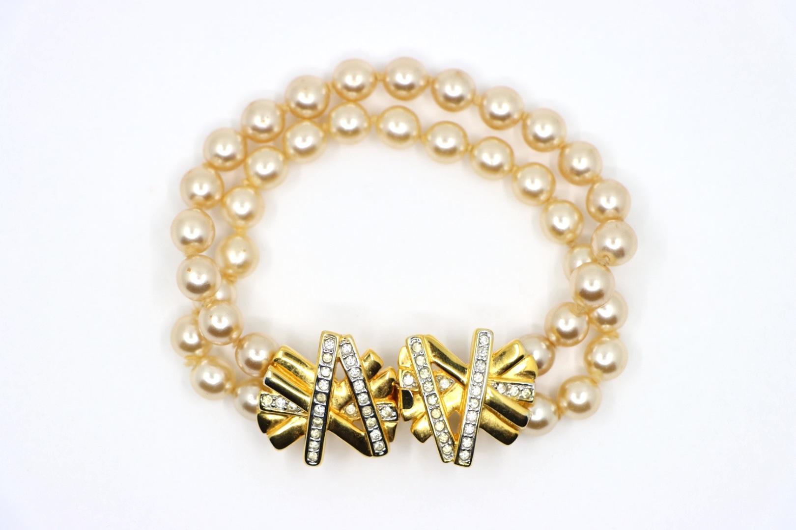 Vintage KJL Gold Tone Strass Faux Perle Armband (Rundschliff) im Angebot