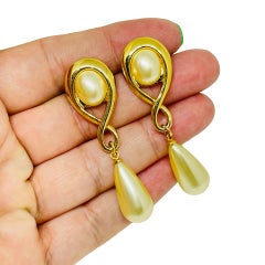 Vintage KJL KENNETH JAY LANE signiert Goldton Perle Designer Tropfen Ohrringe