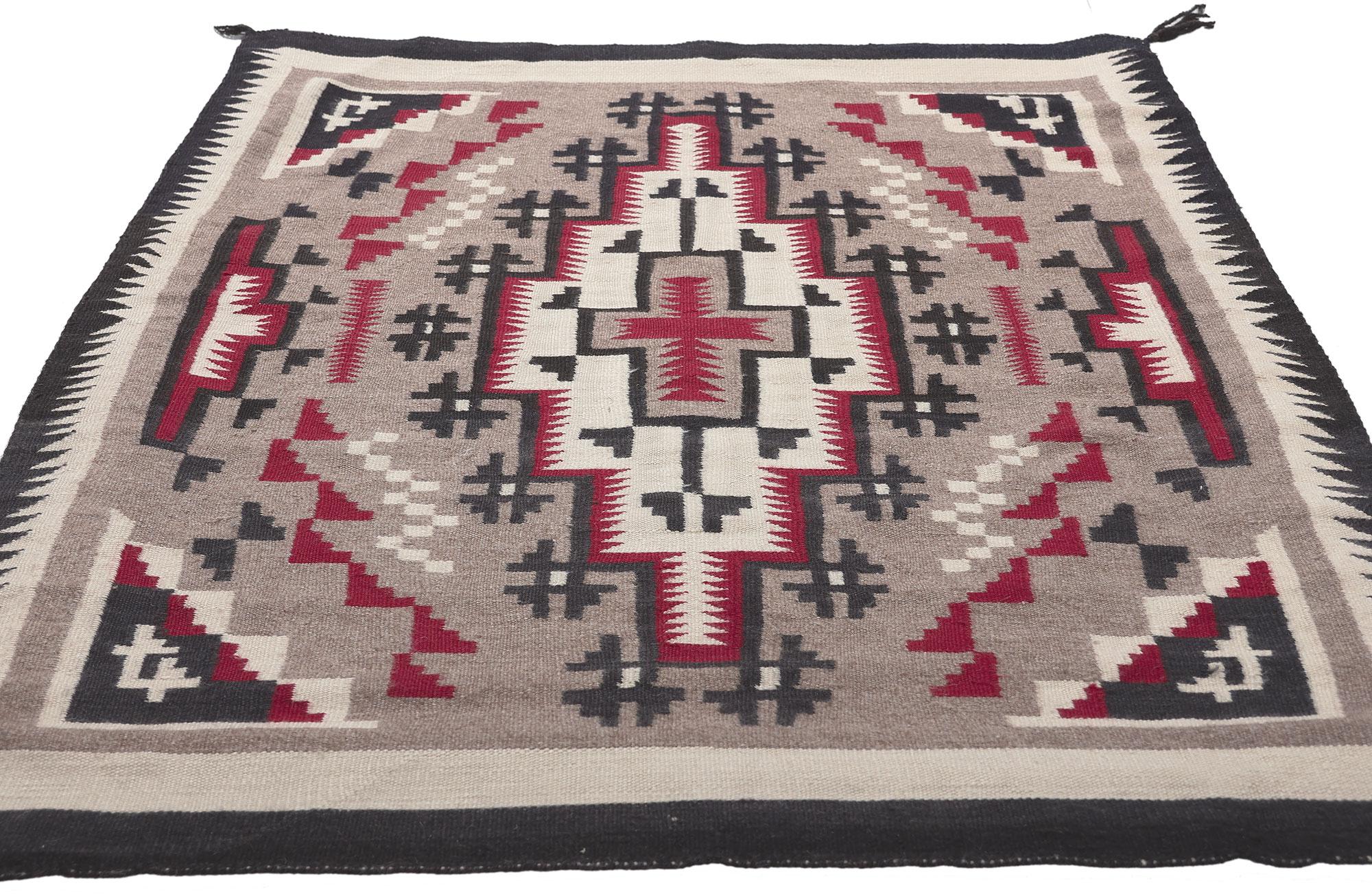 American Vintage Klagetoh Navajo Rug with Southwest Desert Style Design For Sale
