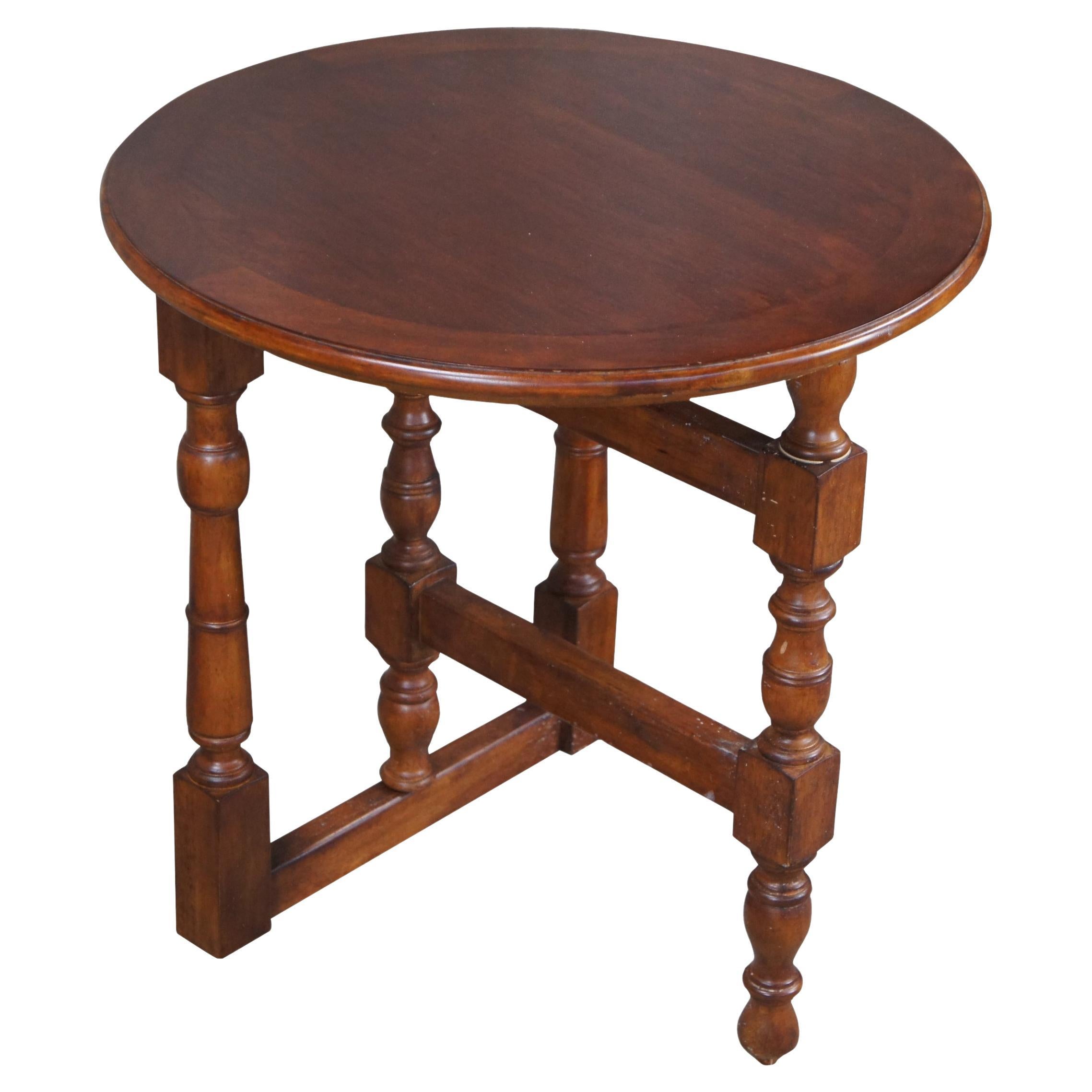 Vintage Klaussner Furniture Round Oak Knockdown Gateleg Side Accent Table