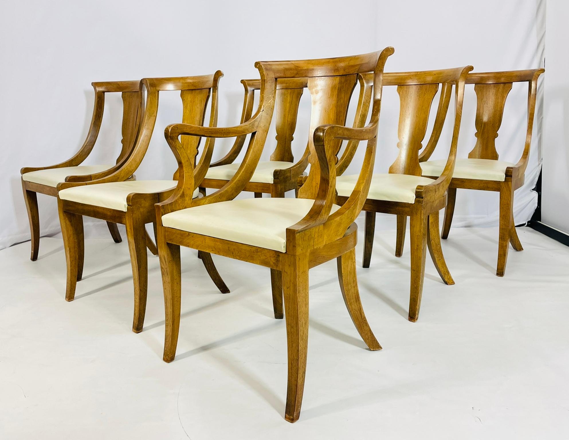 Sedie da pranzo Klismos vintage con struttura scultorea in Wood, set da 6 in vendita 2