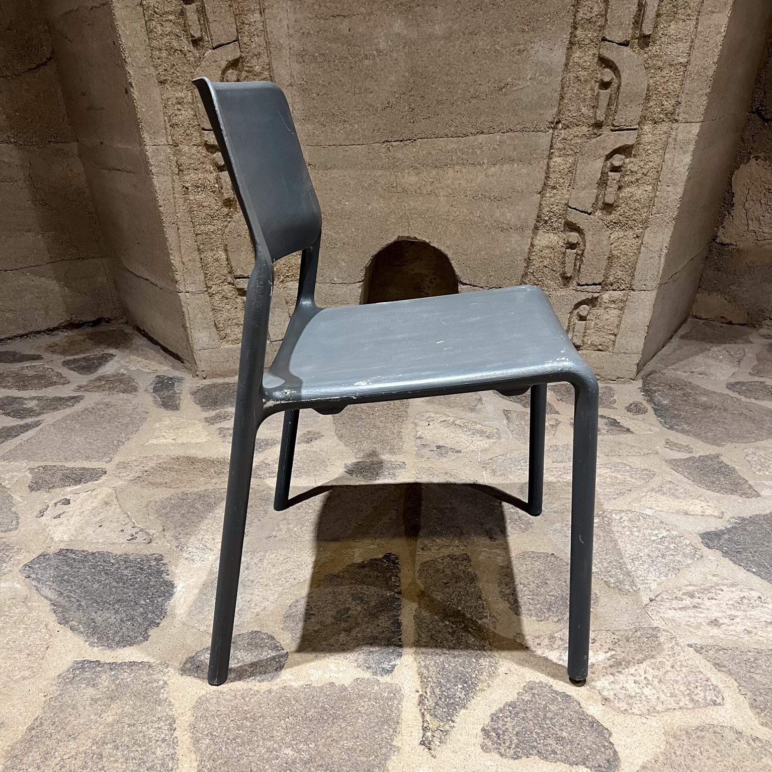 Vintage Knoll 3 Gray Stackable Patio Side Chairs Spark Don Chadwick en vente 8
