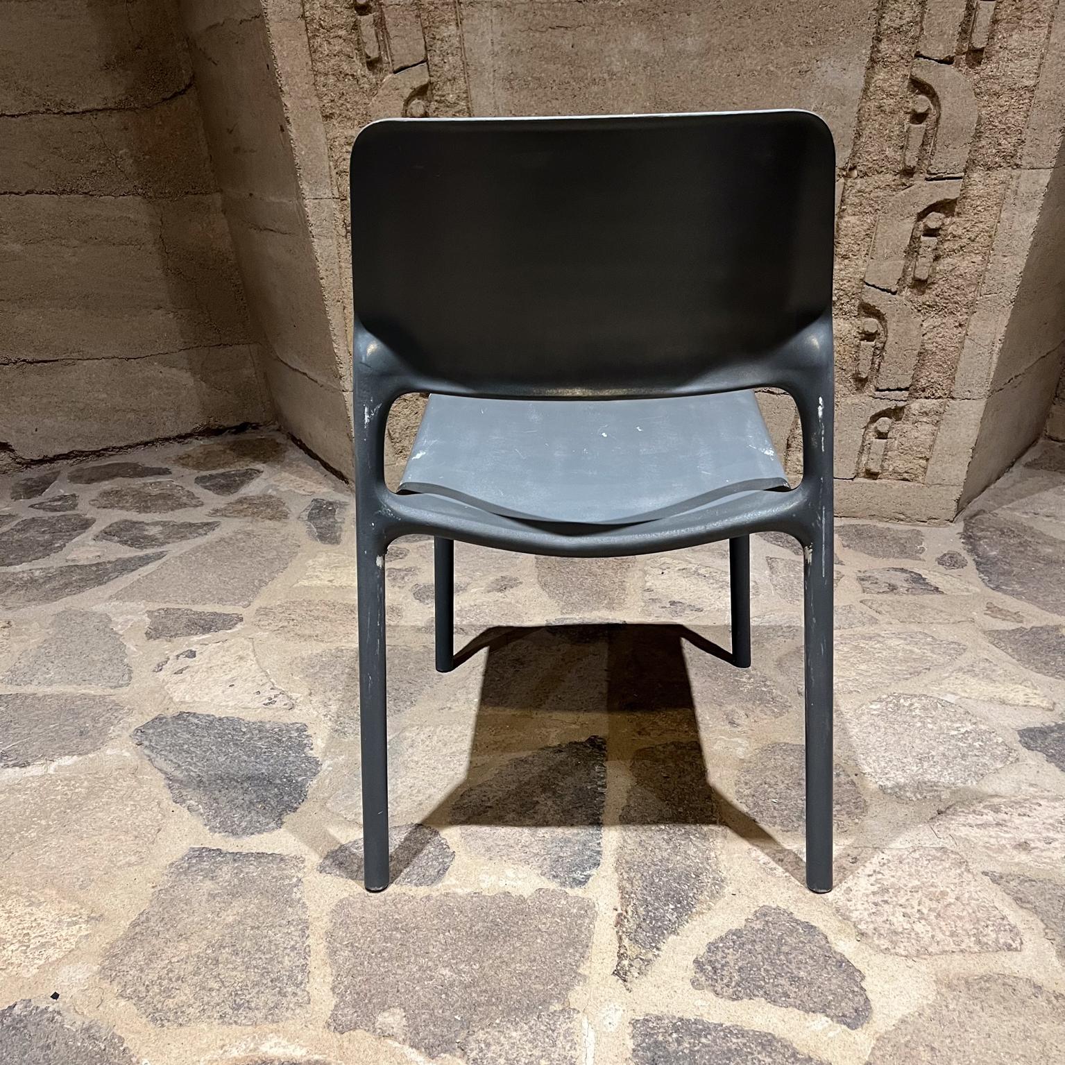 Vintage Knoll 3 Gray Stackable Patio Side Chairs Spark Don Chadwick Bon état - En vente à Chula Vista, CA