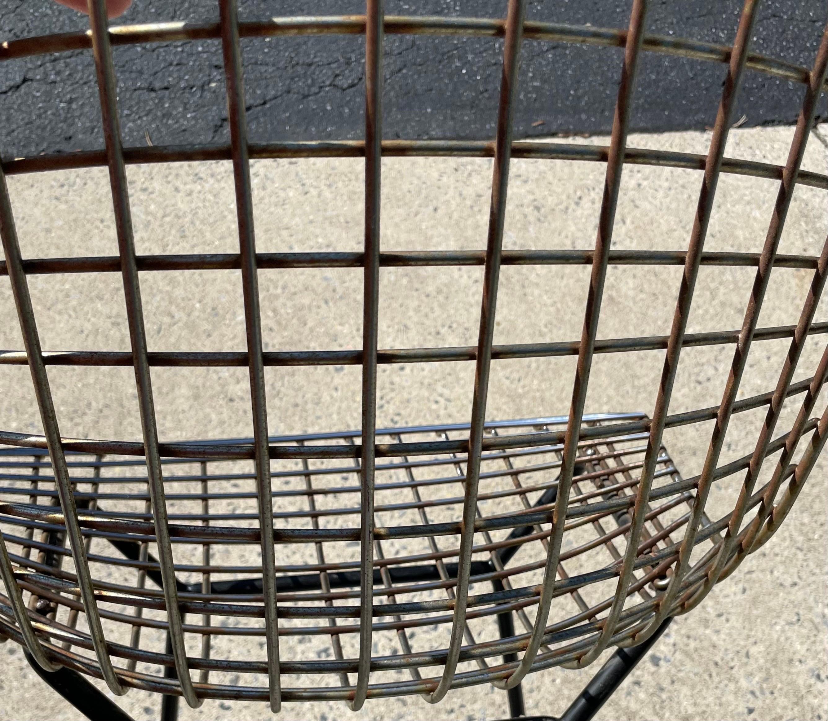 Vintage Knoll Bertoia Counter Height Stool, Model 426C In Fair Condition For Sale In West Reading, PA