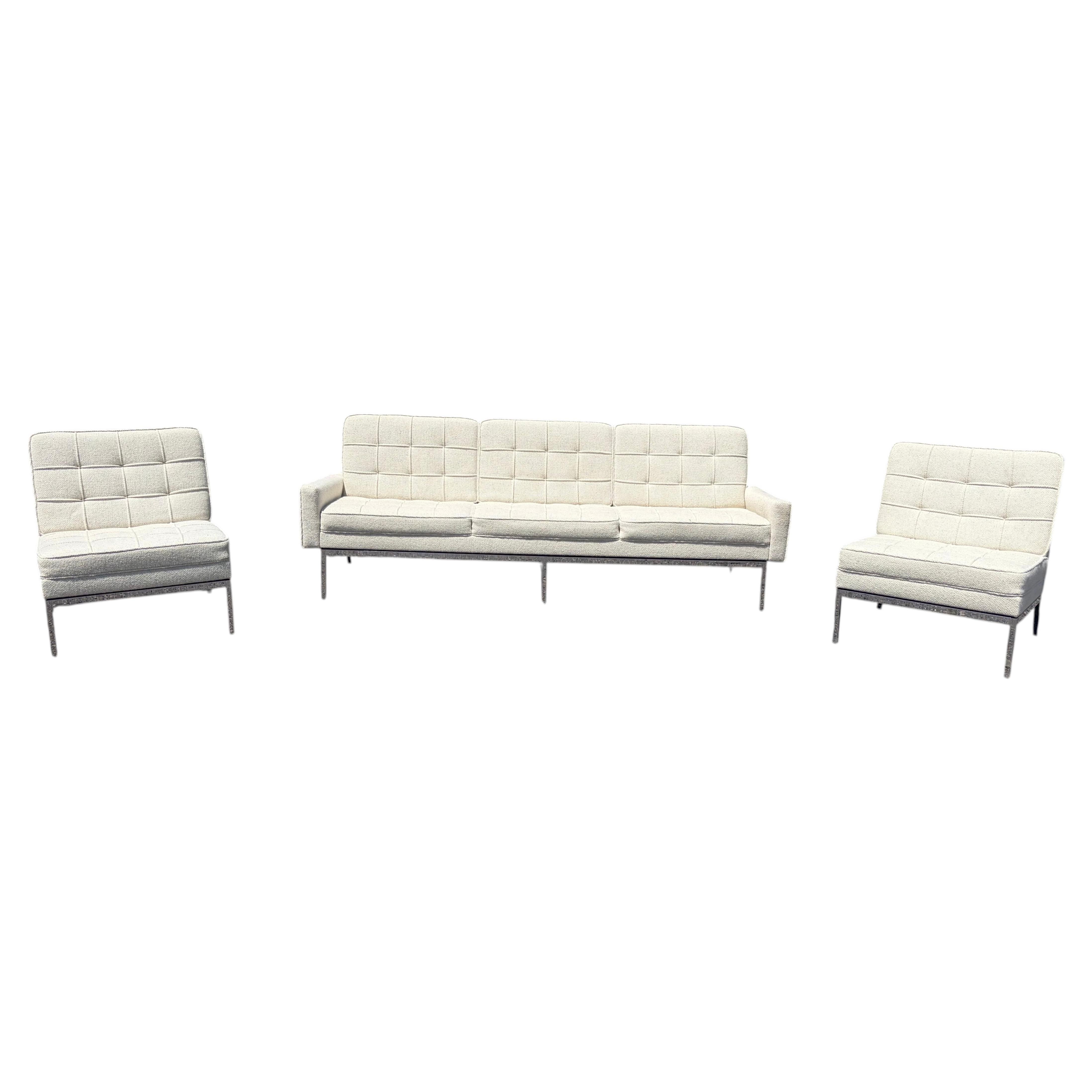 Vintage Knoll Group Living Room Set with Upholstered Seating For Sale