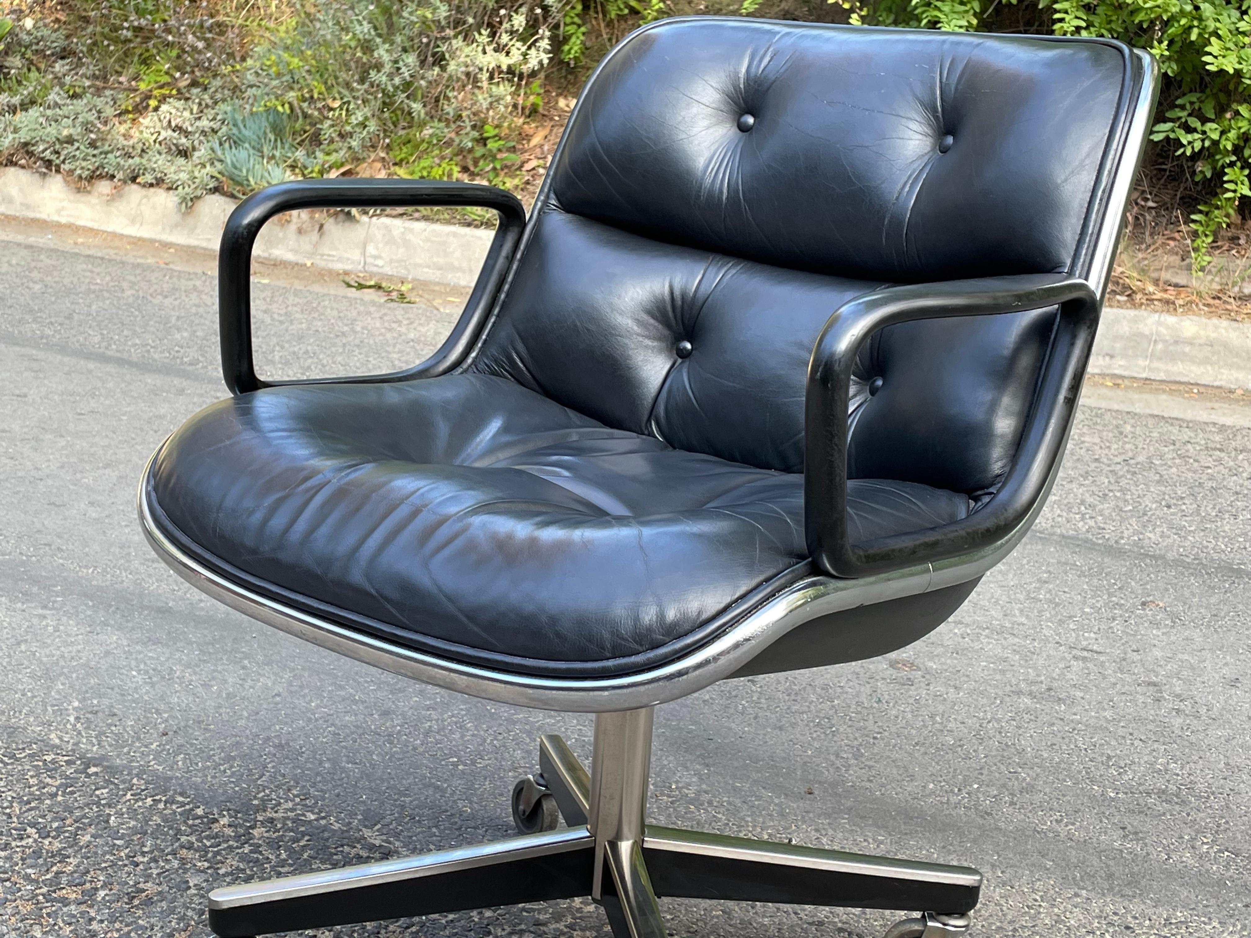 Vintage Knoll Pollock-Stuhl aus schwarzem Leder (Moderne der Mitte des Jahrhunderts)