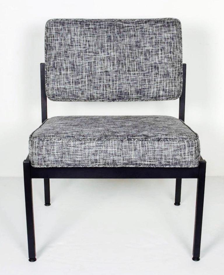 American Vintage Knoll Style Industrial Chair in Black and Ivory Tweed, c. 1970's For Sale