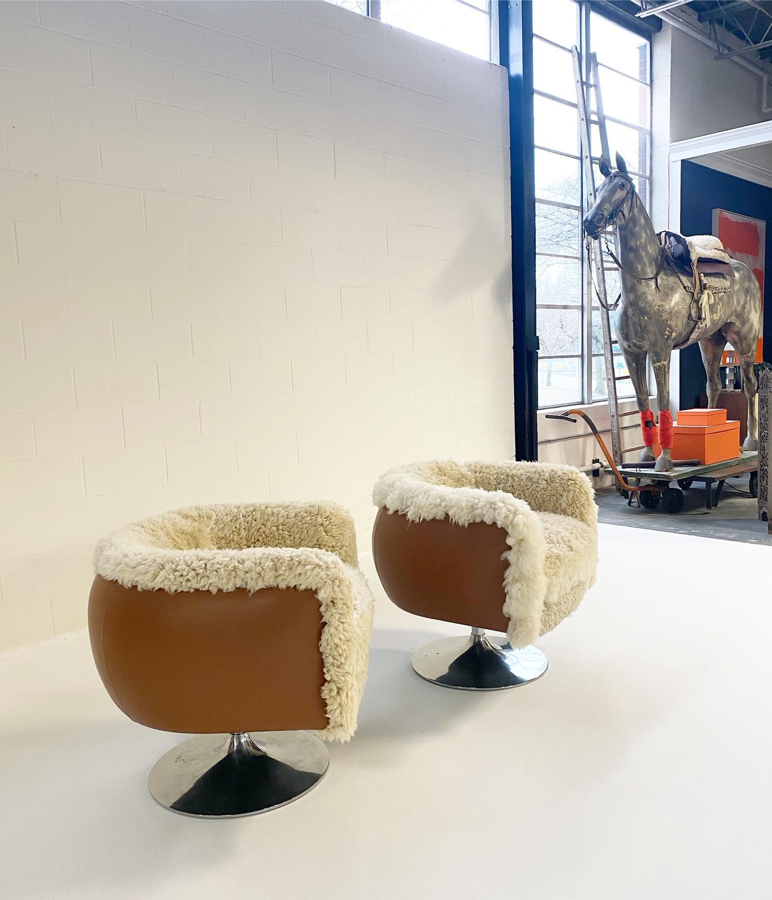 Vintage Knoll Swivel Chairs in California Sheepskin and Loro Piana Leather 1