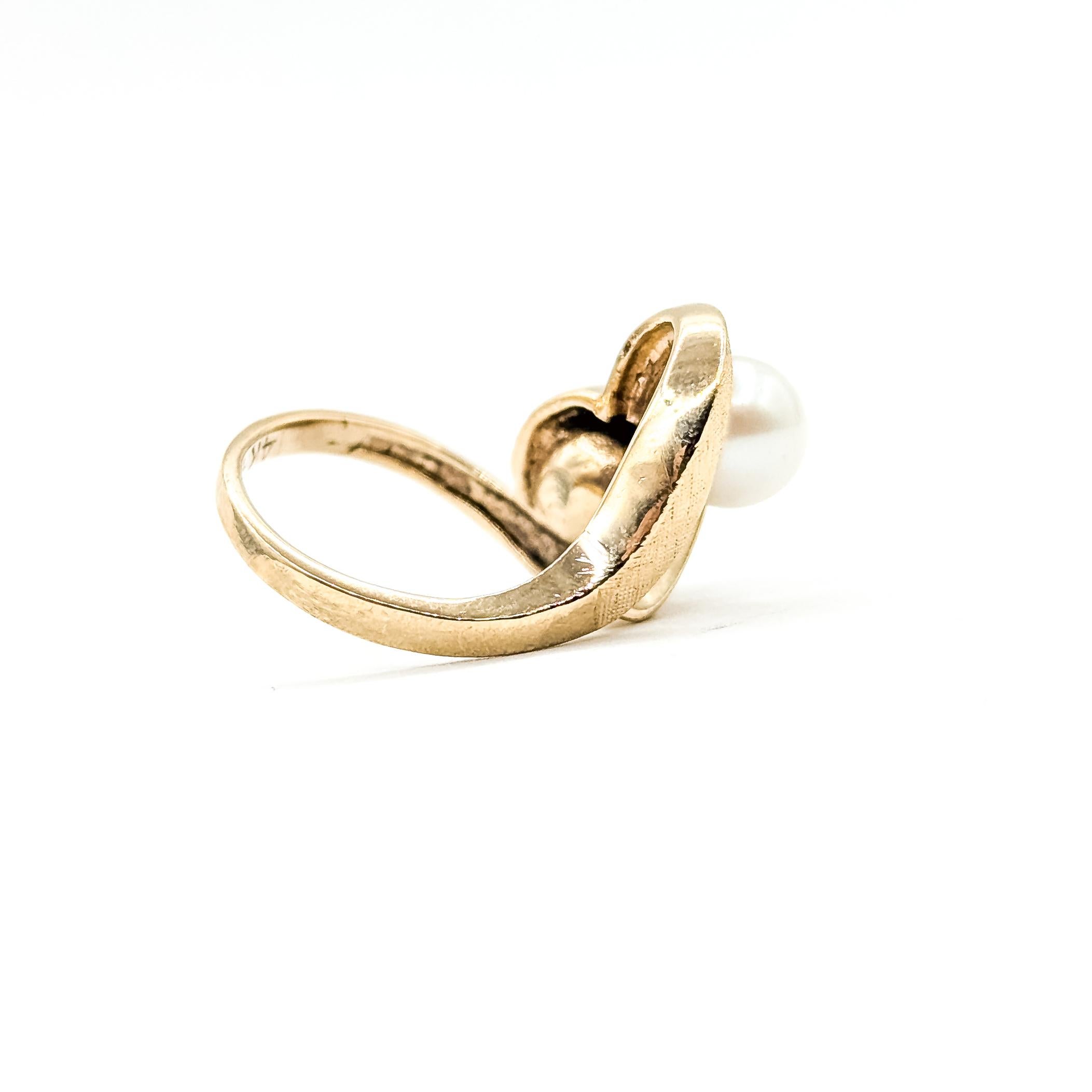 Vintage Knot Pearl Ring in 14k im Angebot 1