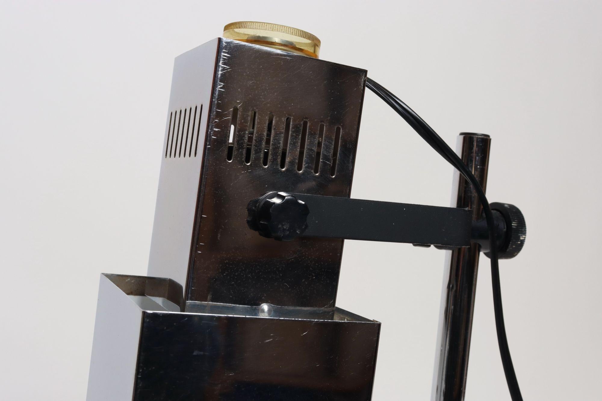 Vintage Koch & Lowy Chrome Adjustable Task / Table Lamp with Articulating Shade in vendita 4