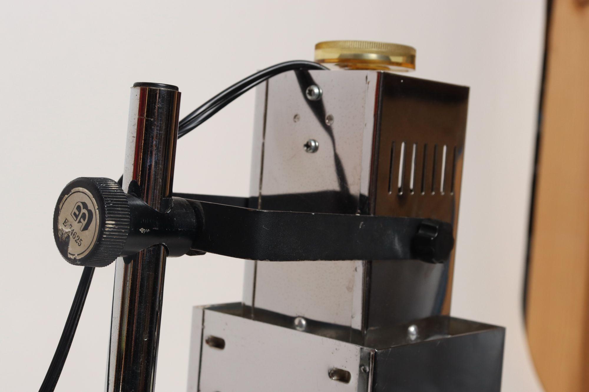 Vintage Koch & Lowy Chrome Adjustable Task / Table Lamp with Articulating Shade in vendita 9