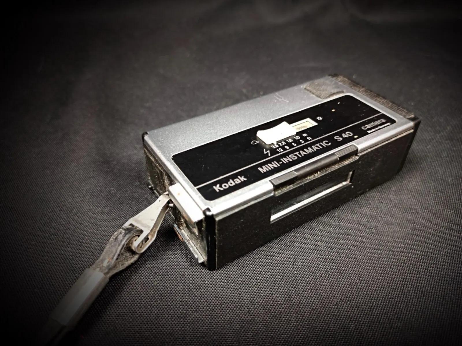 Empire Vintage Kodak Mini Instamatic S40 Camera – Made in Germany - 2Y222