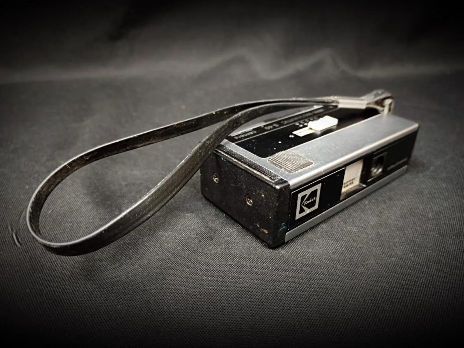 Metal Vintage Kodak Mini Instamatic S40 Camera – Made in Germany - 2Y222