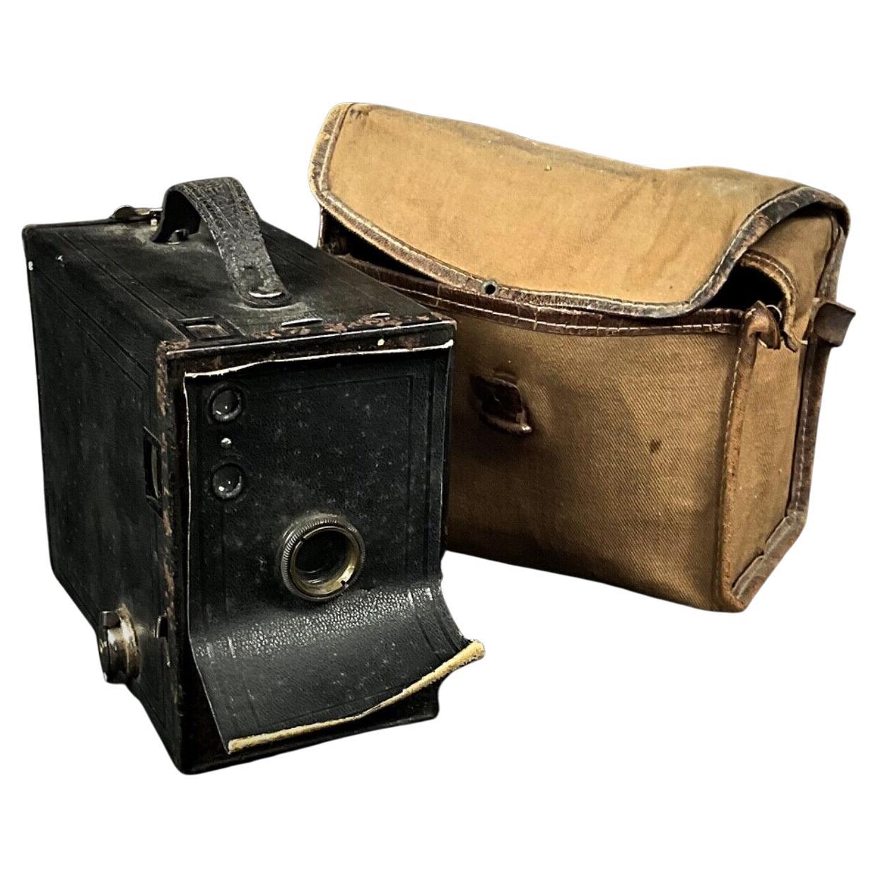 Cámara Vintage Kodak Model No. 2A Brownie Modelo C con Estuche - Circa 1924-1933 - 2Y318
