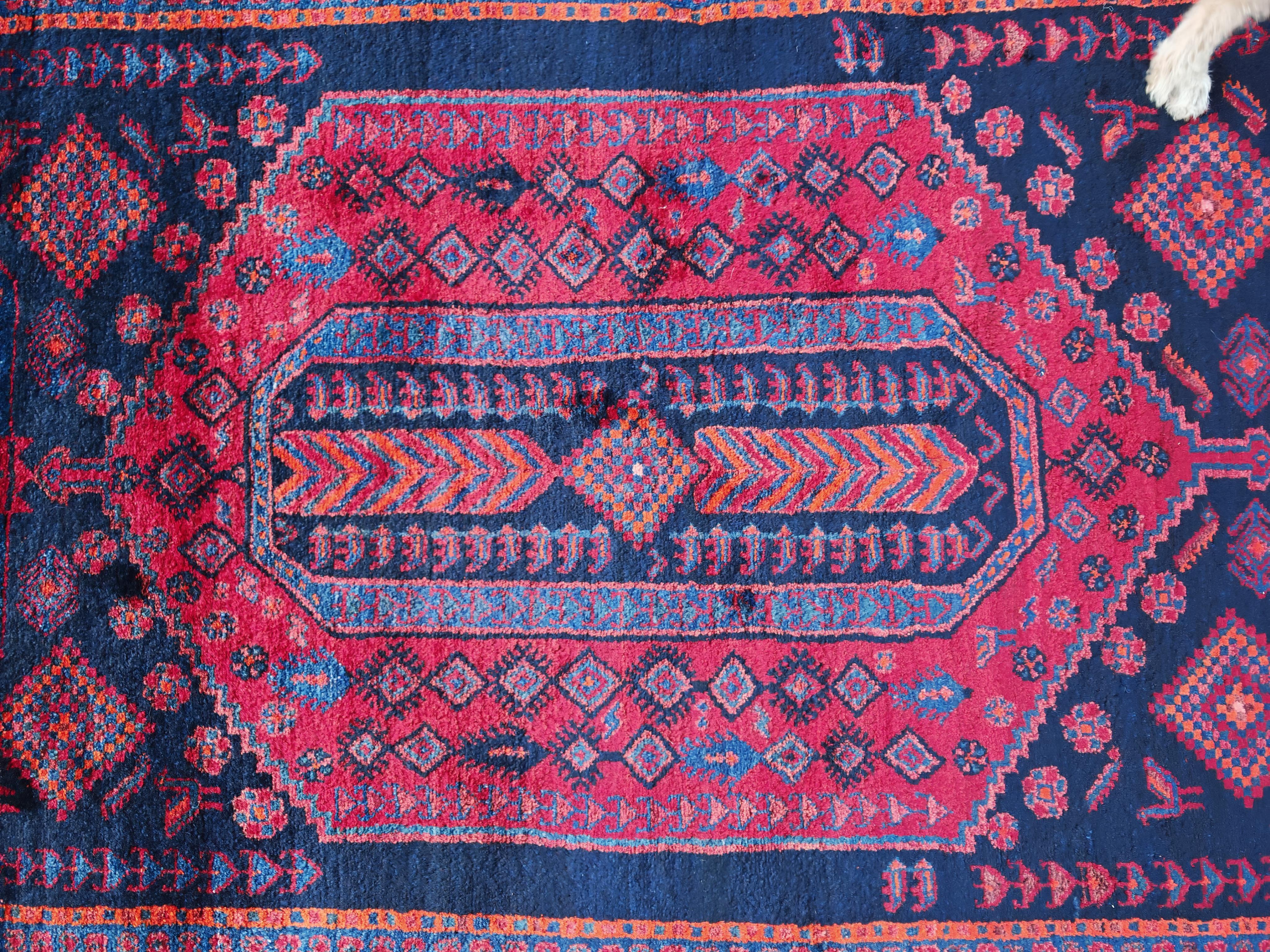 Vintage Kolyai Rug, hand-knotted, thick and soft, 100% wool, Turkey 1970s in vendita 3