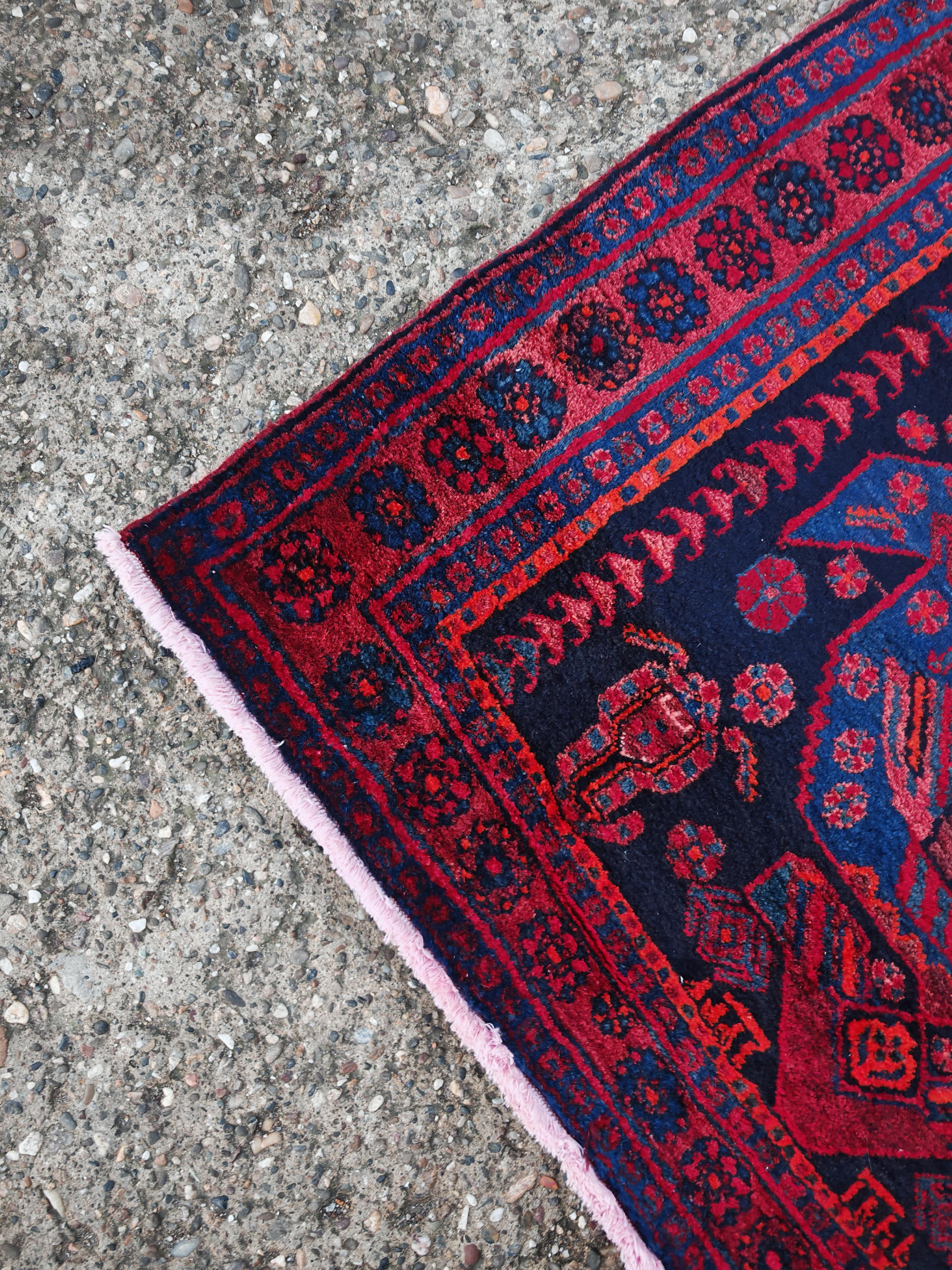 Turco Vintage Kolyai Rug, hand-knotted, thick and soft, 100% wool, Turkey 1970s in vendita