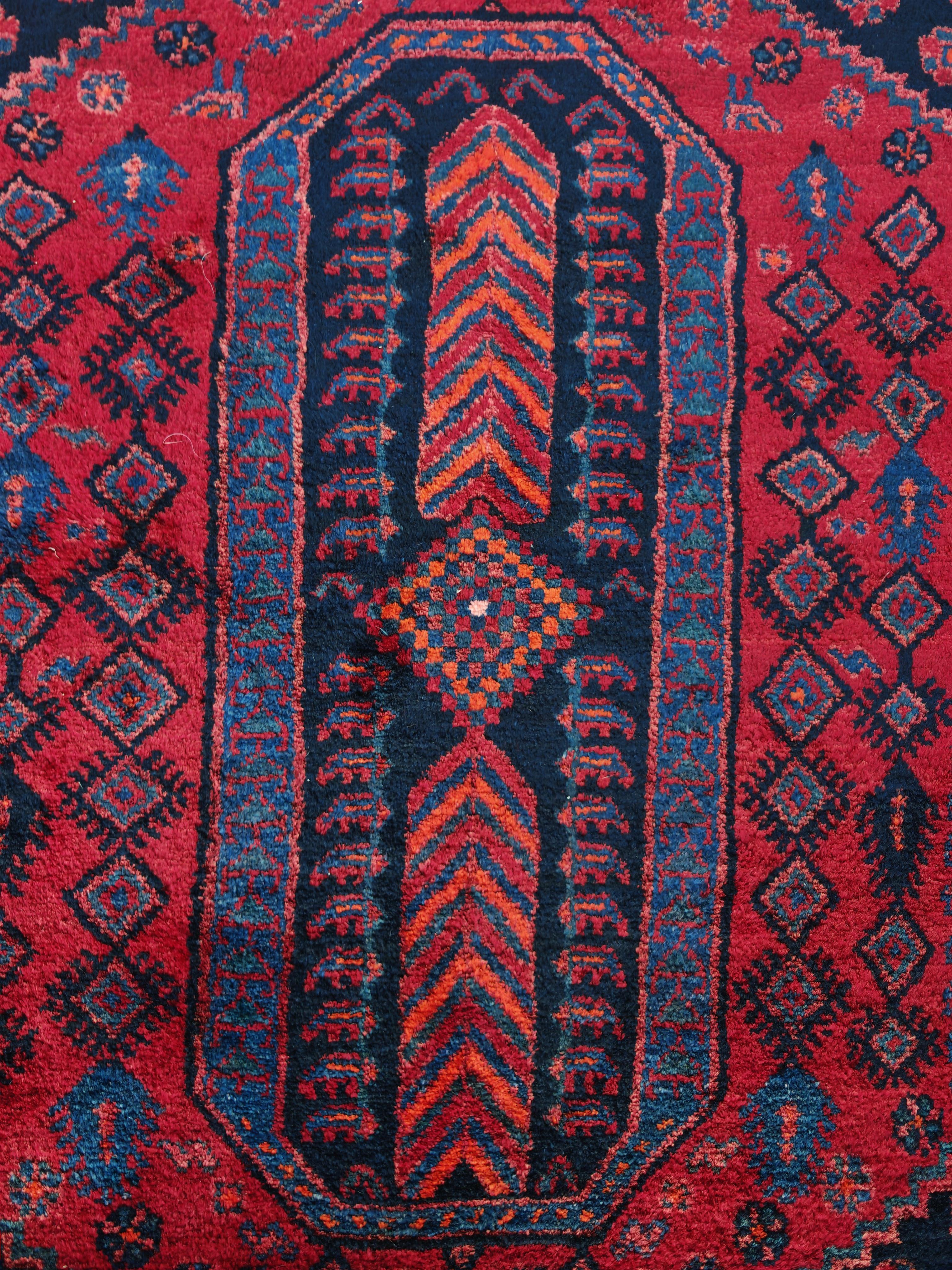Vintage Kolyai Rug, hand-knotted, thick and soft, 100% wool, Turkey 1970s In condizioni buone in vendita a Beograd, RS