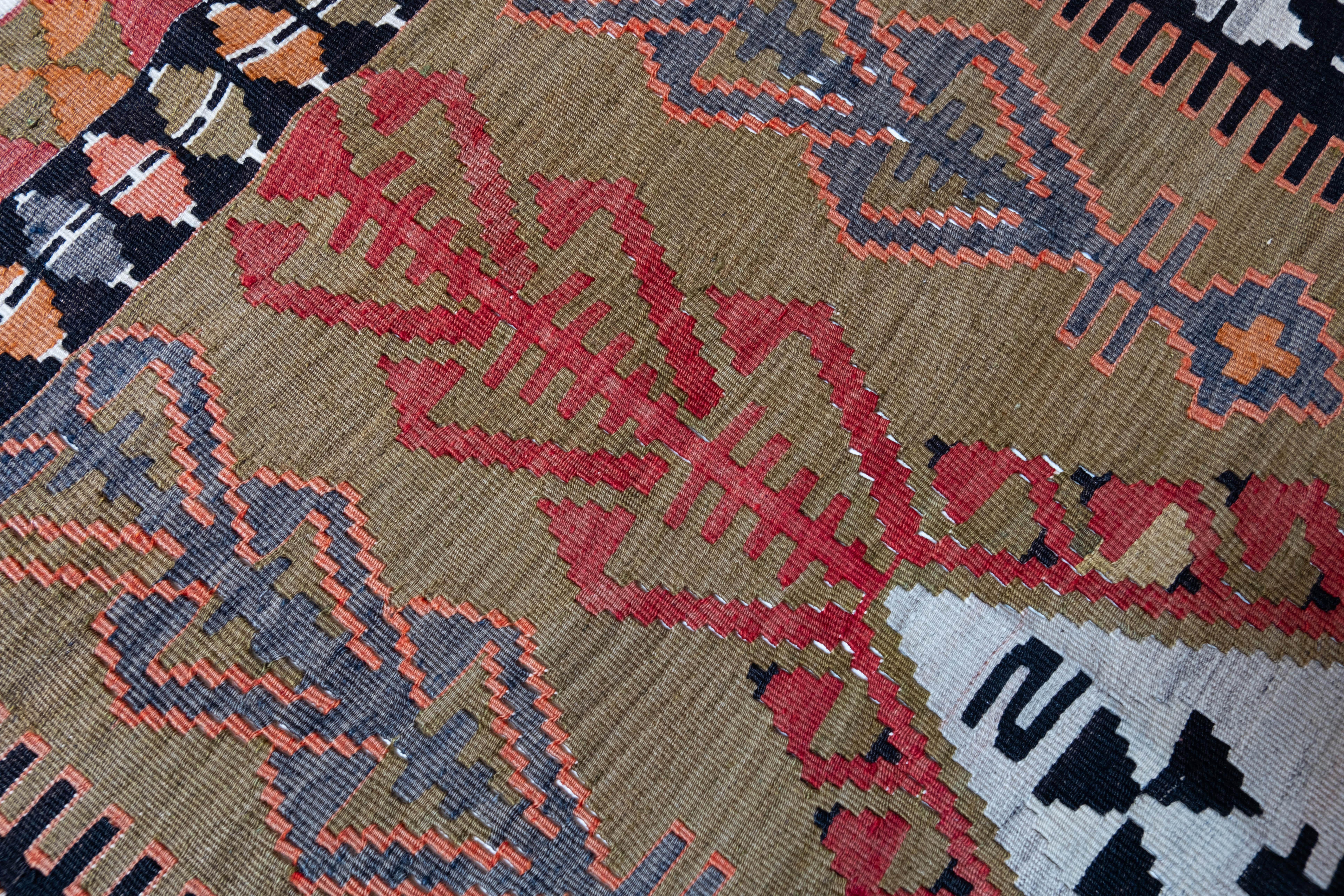 Vintage Konya Obruk Kilim Old Central Anatolian Rug Turkish Carpet In Good Condition In Tokyo, JP