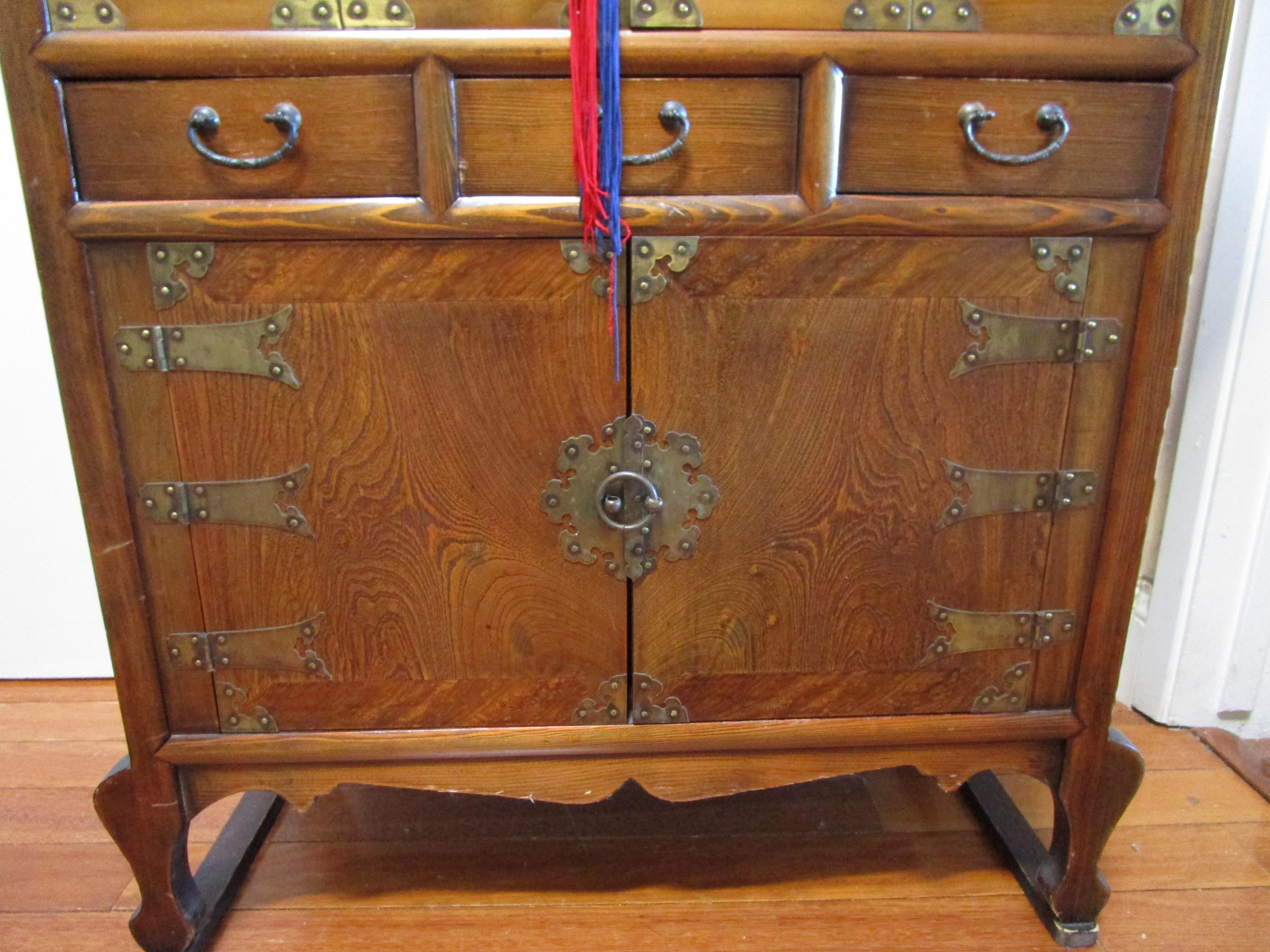 Vintage Korean Brass and Elm Storage Cabinet with Cabriole Legs In Good Condition For Sale In Lomita, CA