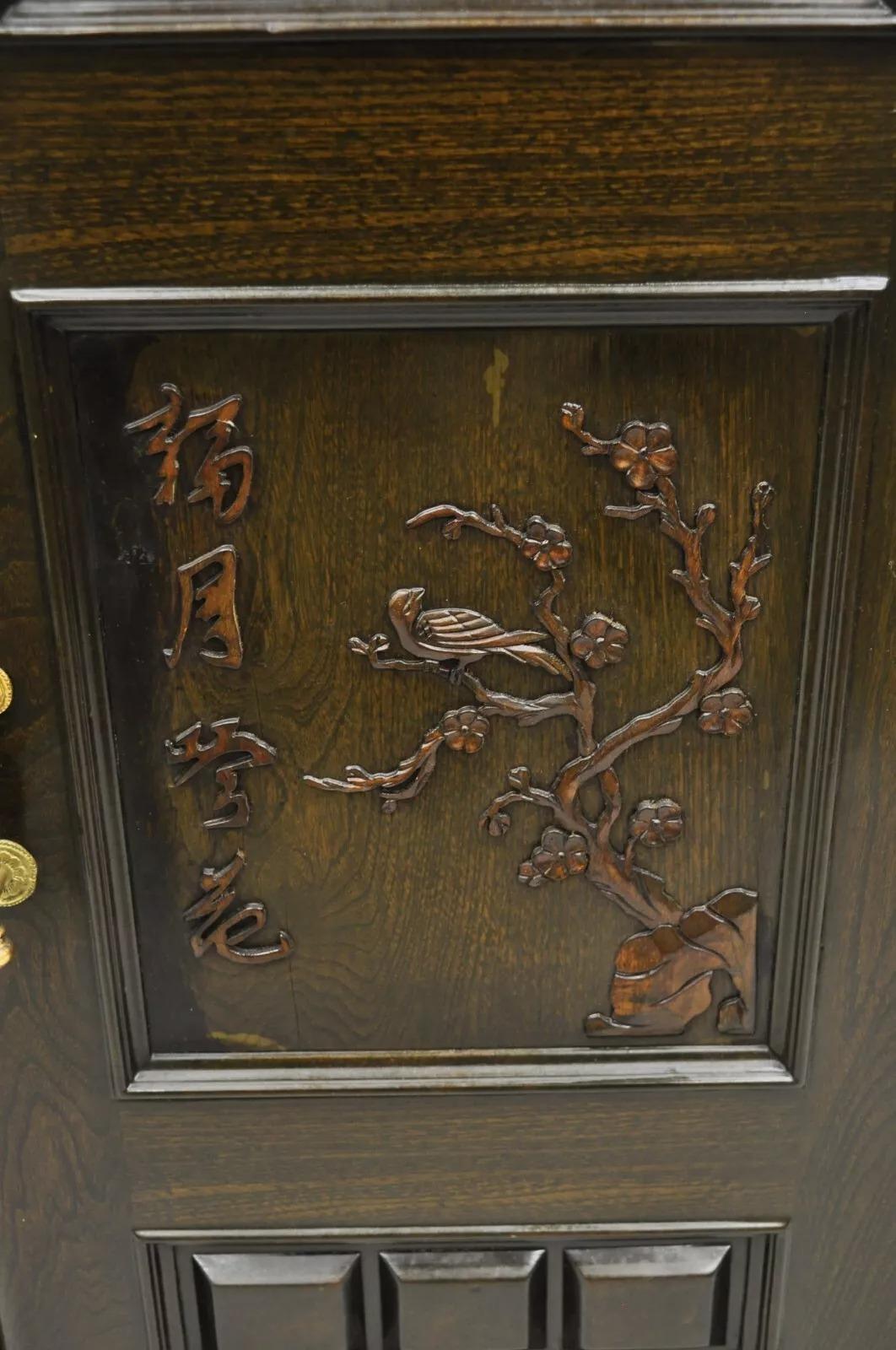 20ième siècle Vintage Korean Carved Wood Marble Top Asian Chinese Liquor Cabinet Dry Bar en vente