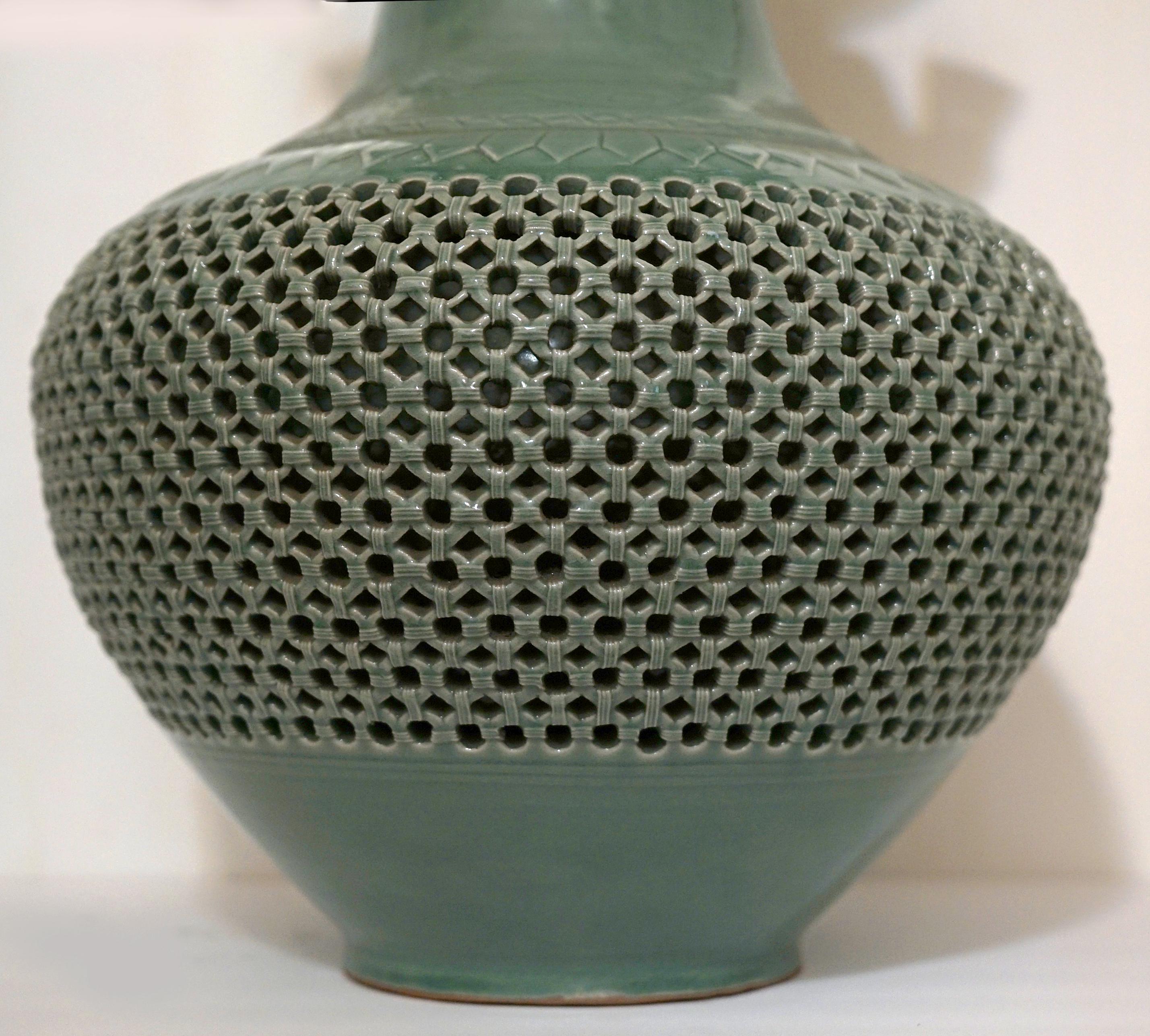 Céladon Vase céladon réticulé de style coréen Goryeo Maebyeong