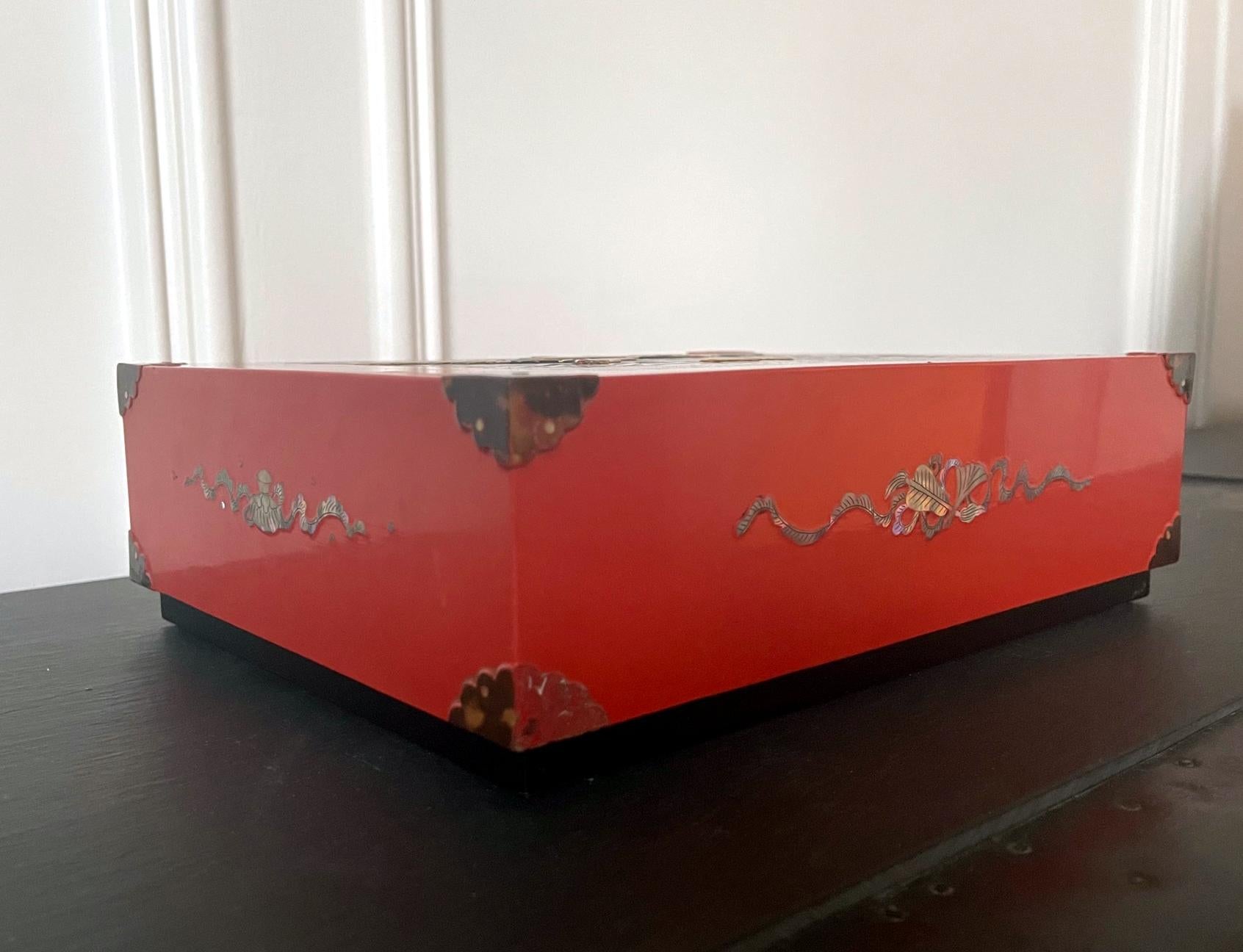 Inlay Vintage Korean Lacquer Box with Inner Tray and MOP inlays For Sale
