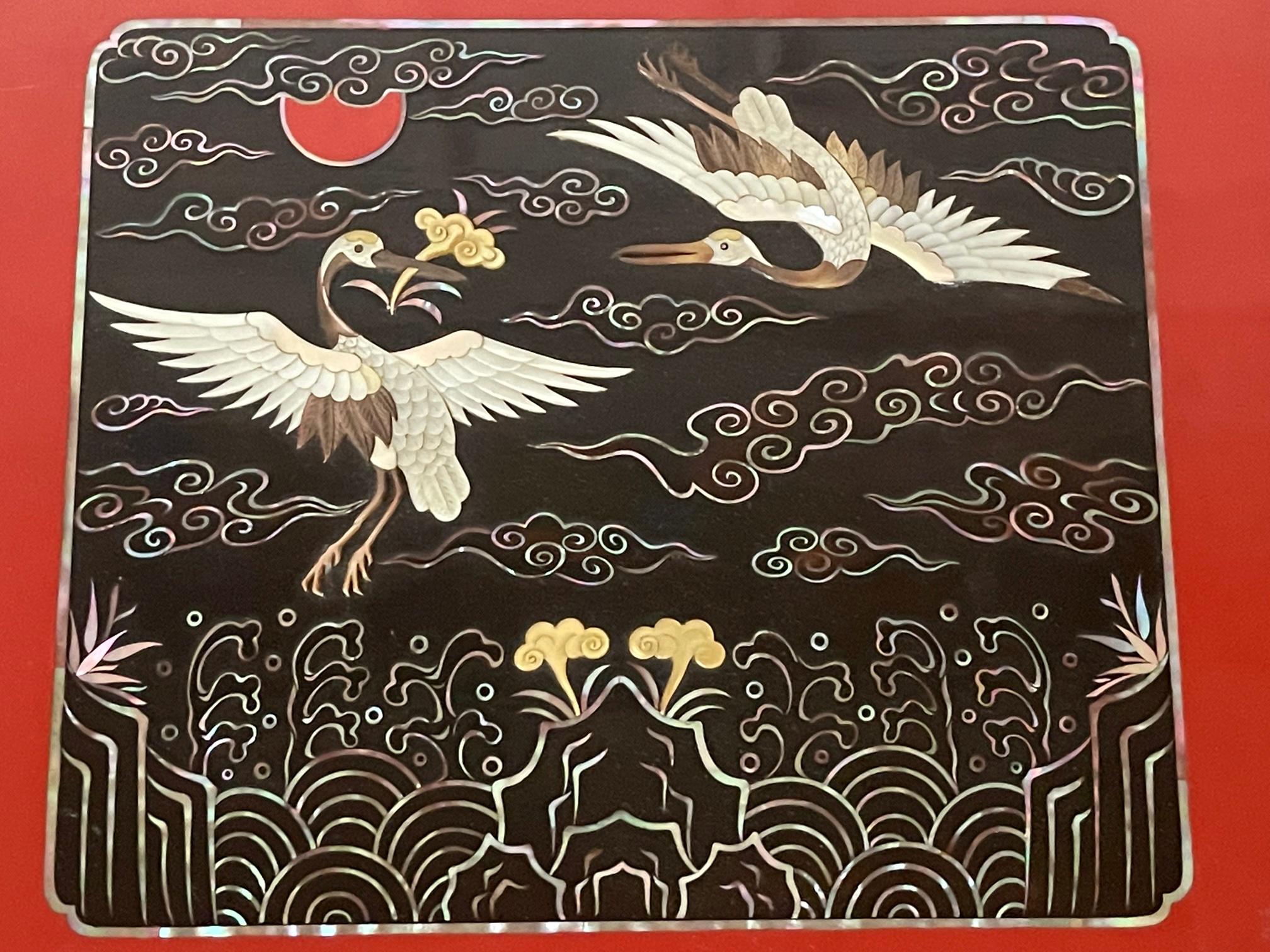 Mother-of-Pearl Vintage Korean Lacquer Box with Inner Tray and MOP inlays For Sale