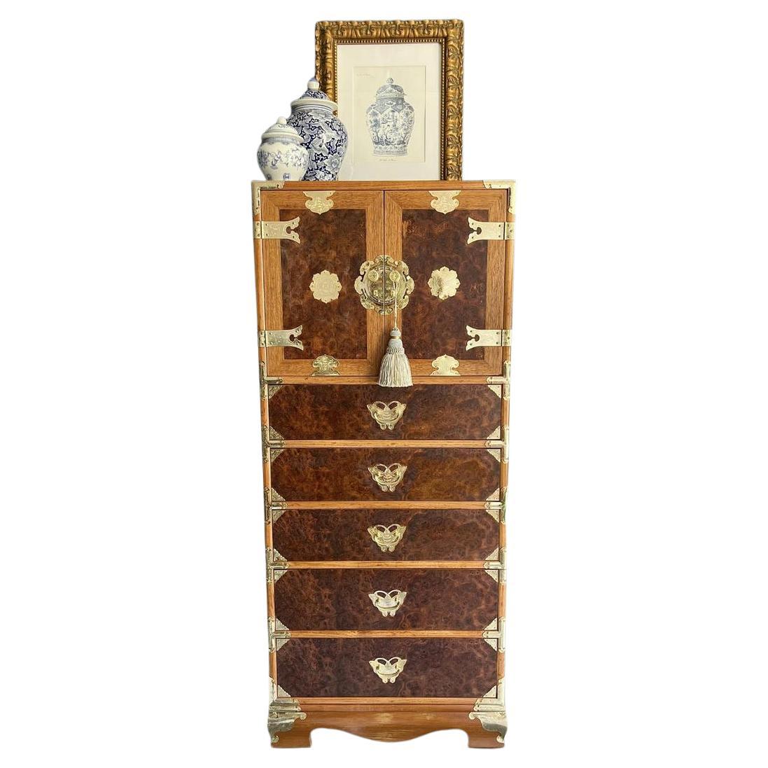 Comò lingerie coreano d'epoca in stile Tansu  Cassapanca in Wood Wood e ottone