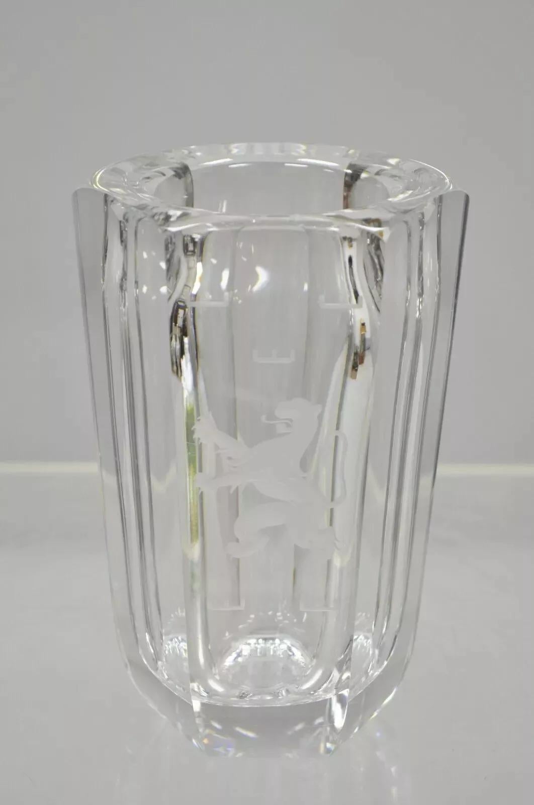 Vaso di cristallo d'epoca Kosta Boda Elis Bergh con leone rampante inciso, da 7,5