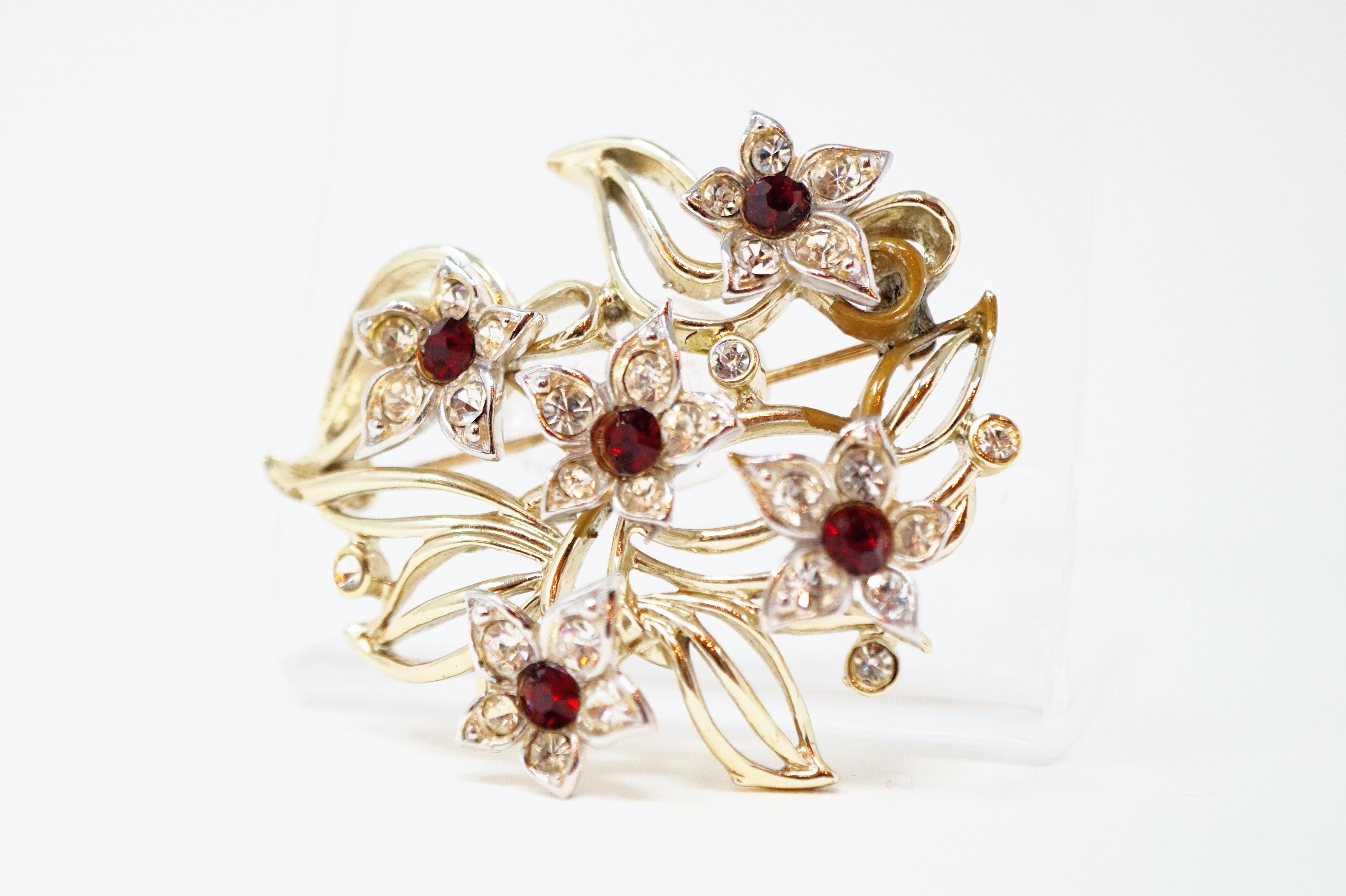Vintage Kramer Floral Brooch with Ruby Rhinestones, Signed, circa 1940s In Good Condition For Sale In McKinney, TX