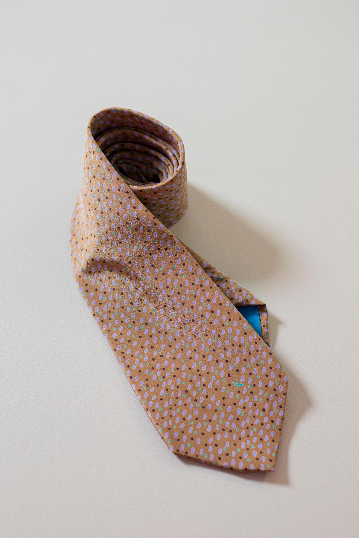 Vintage Krizia 100% silk elegant and refined tie  For Sale 2