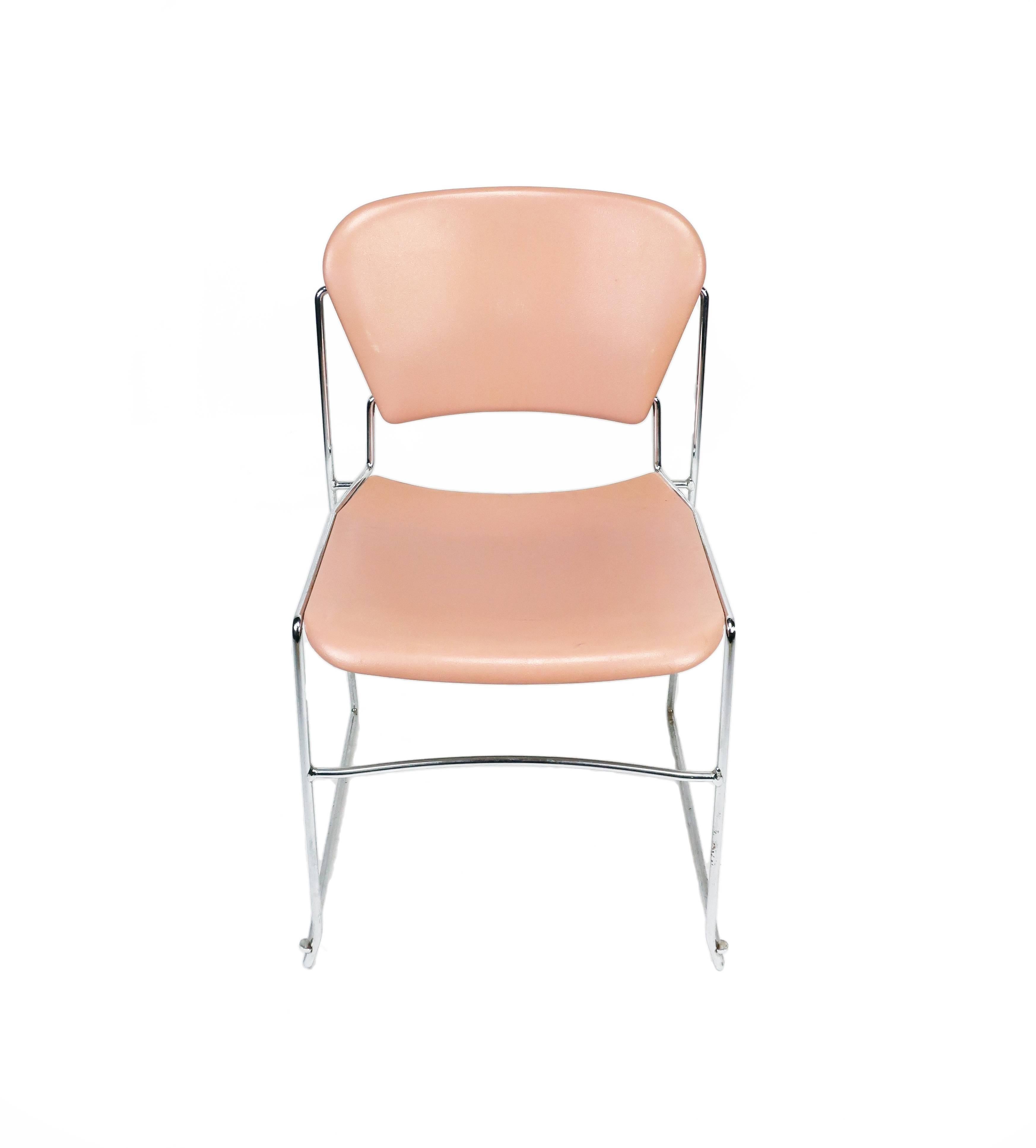 Krueger Perry chaises d'appoint empilables vintage Excellent état à Brooklyn, NY